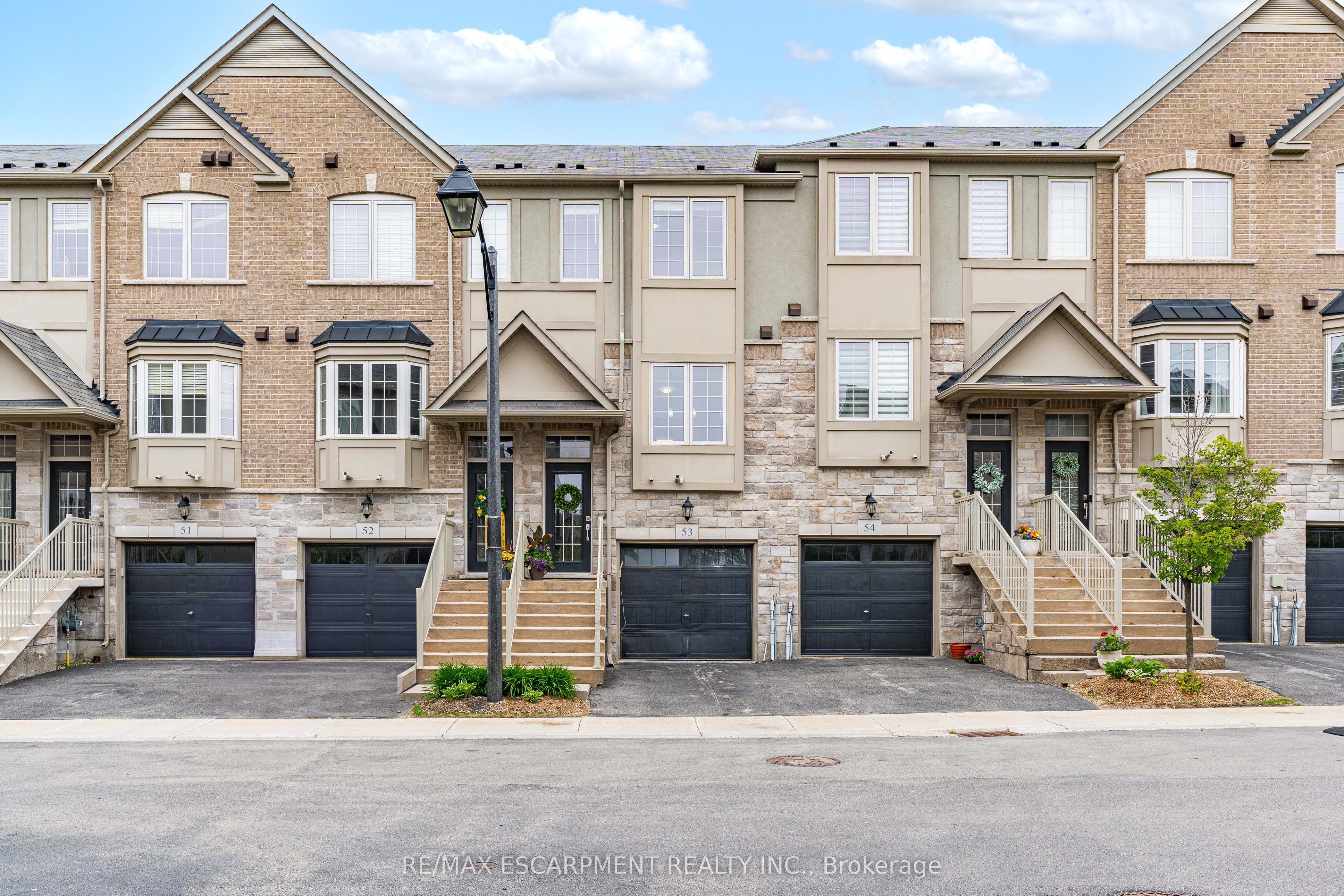 #53 - 215 Dundas Street Property Photo 2