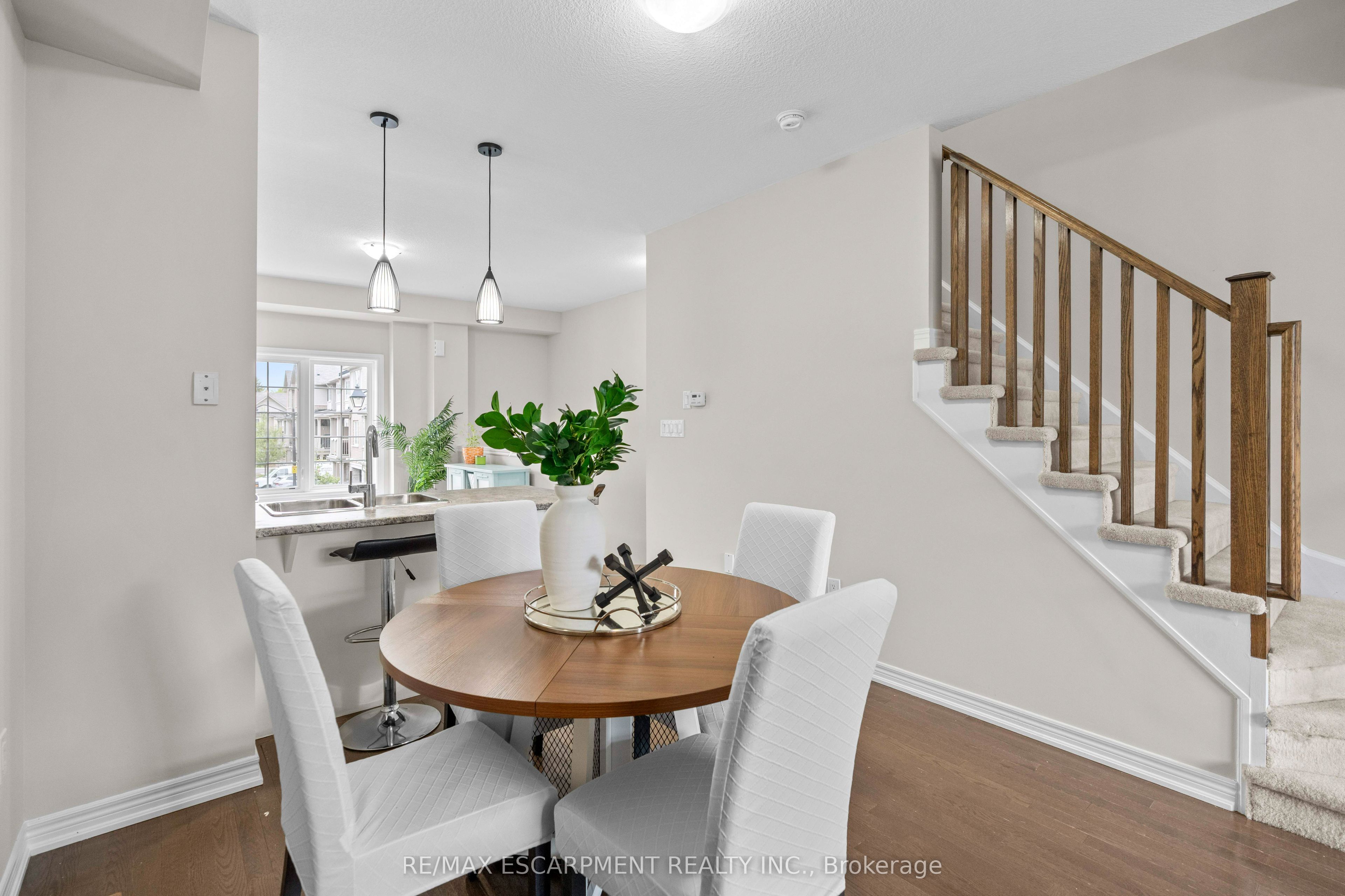 #53 - 215 Dundas Street Property Photo 11