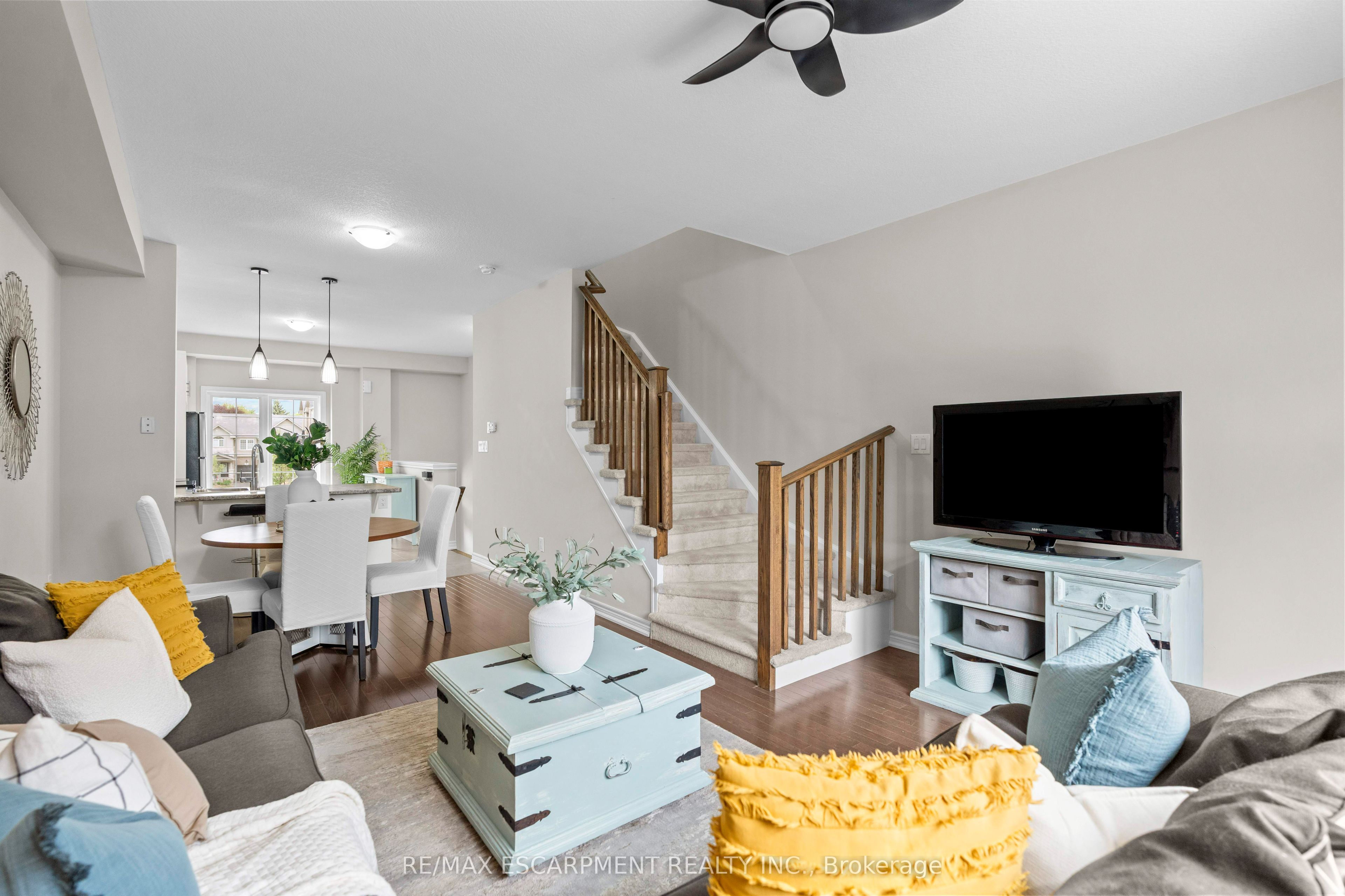 #53 - 215 Dundas Street Property Photo 15