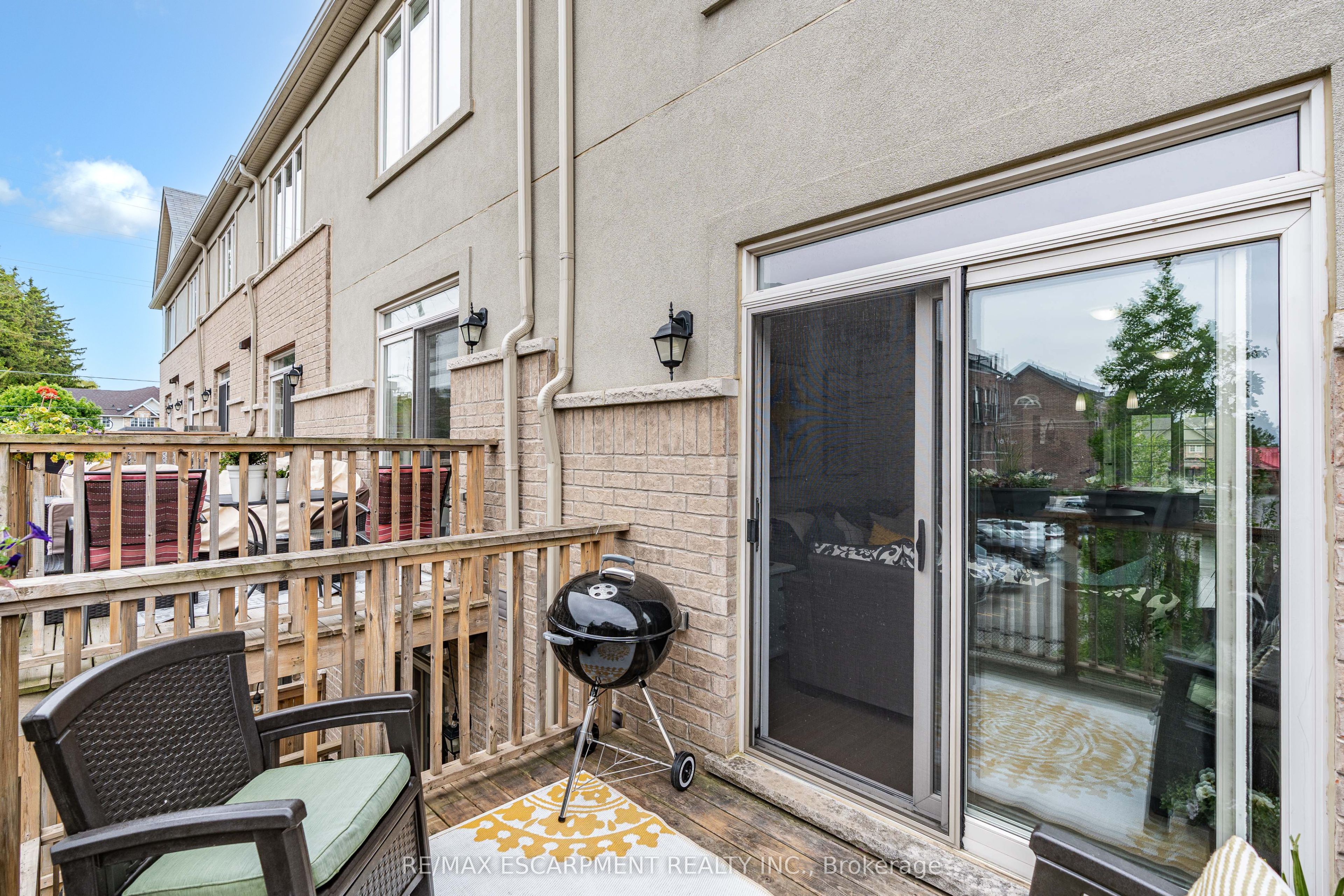 #53 - 215 Dundas Street Property Photo 19
