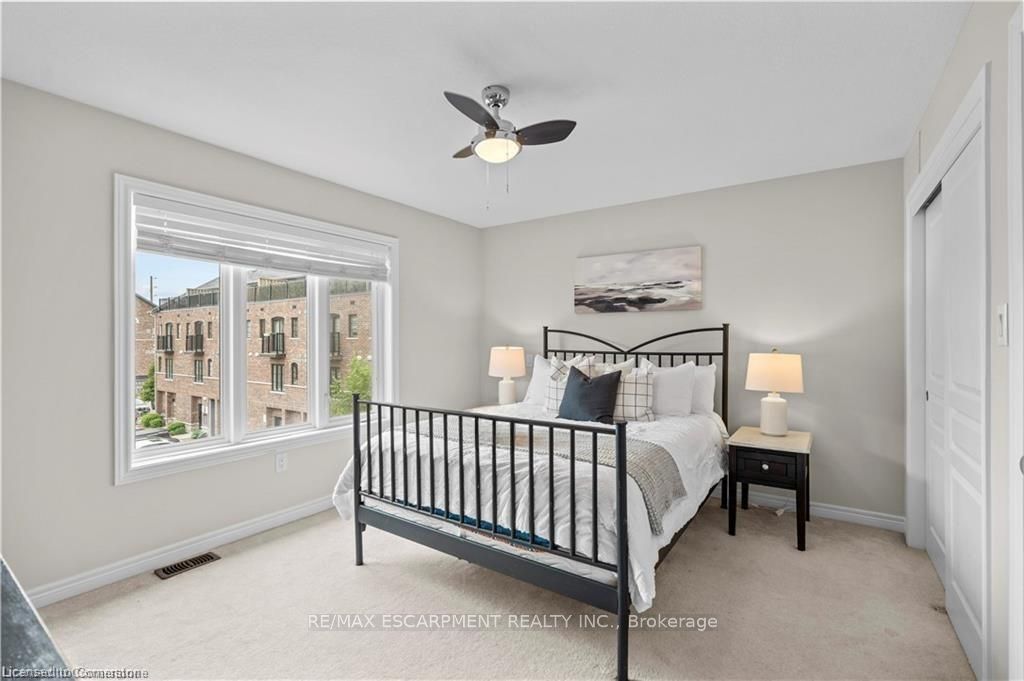 #53 - 215 Dundas Street Property Photo 20