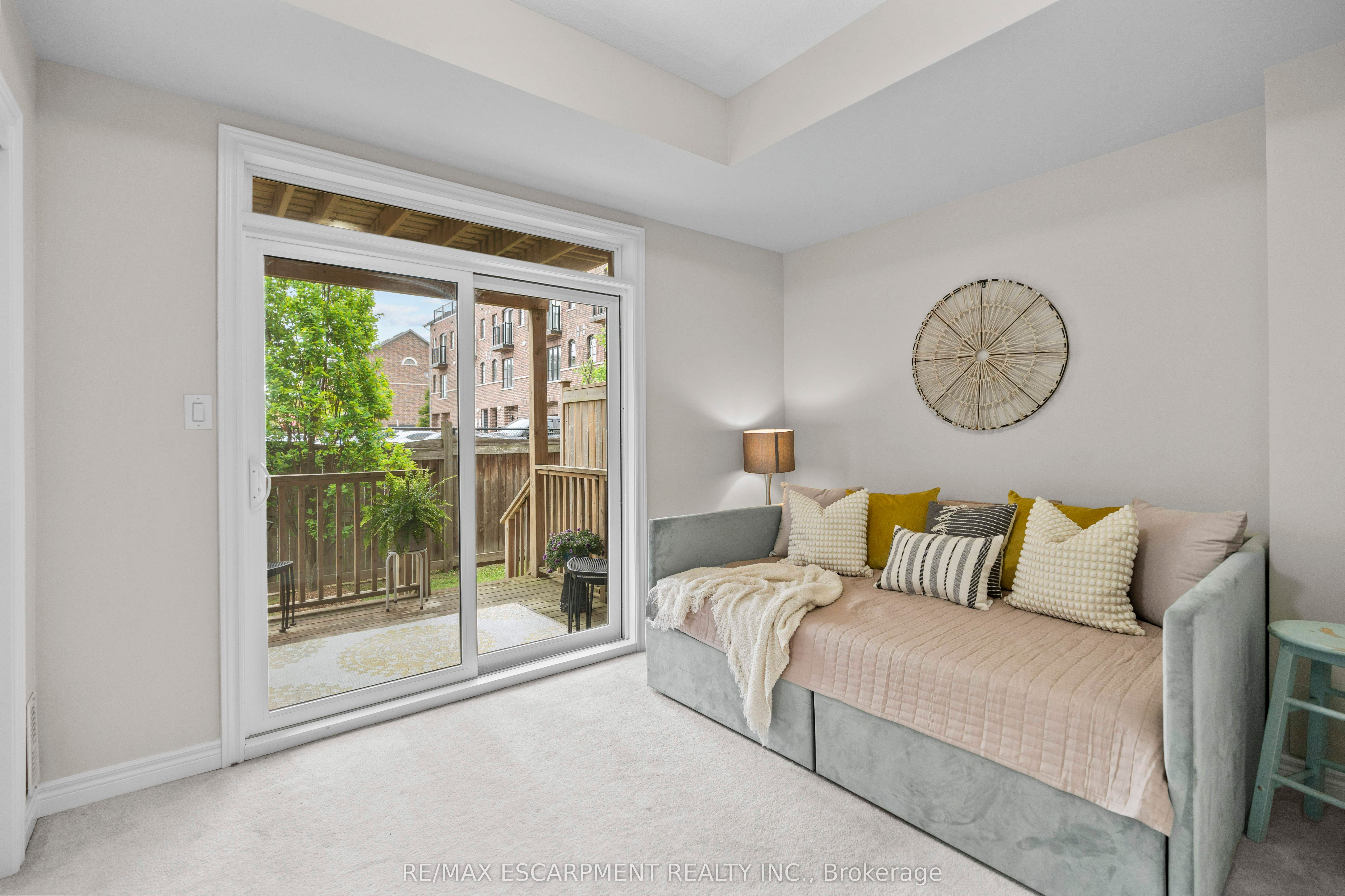 #53 - 215 Dundas Street Property Photo 27