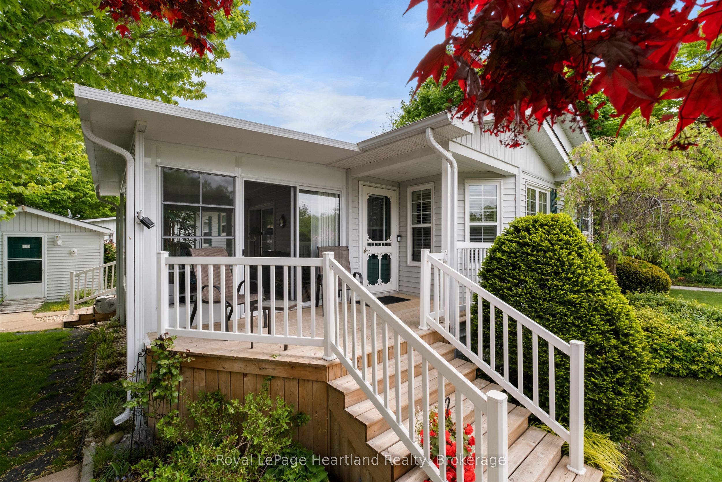 81402 Champlain Boulevard Property Photo 2