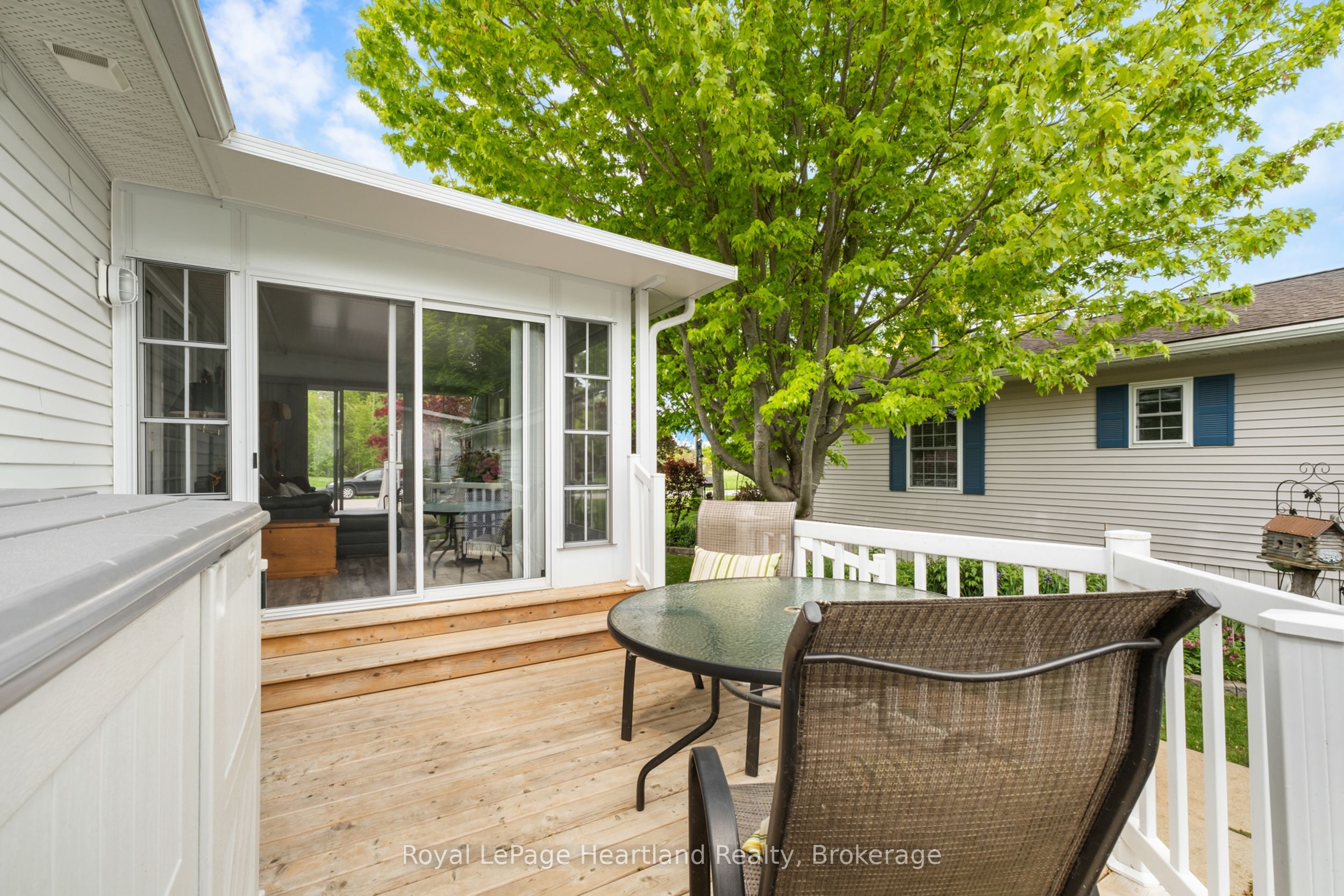 81402 Champlain Boulevard Property Photo 5