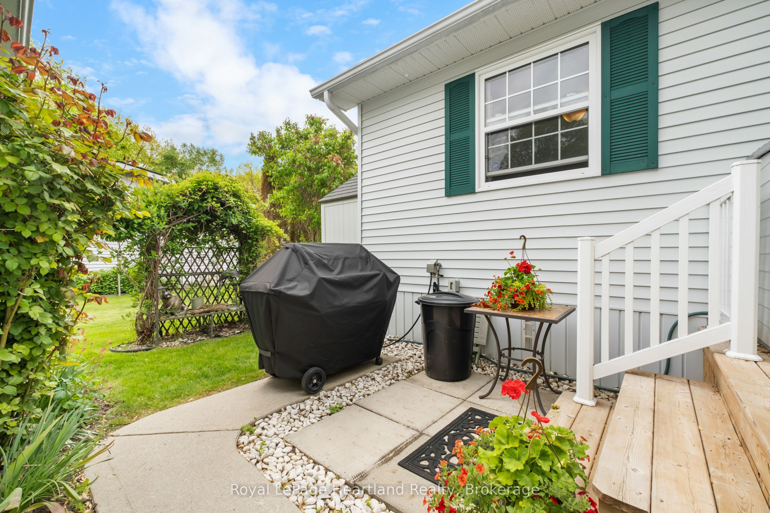 81402 Champlain Boulevard Property Photo 27
