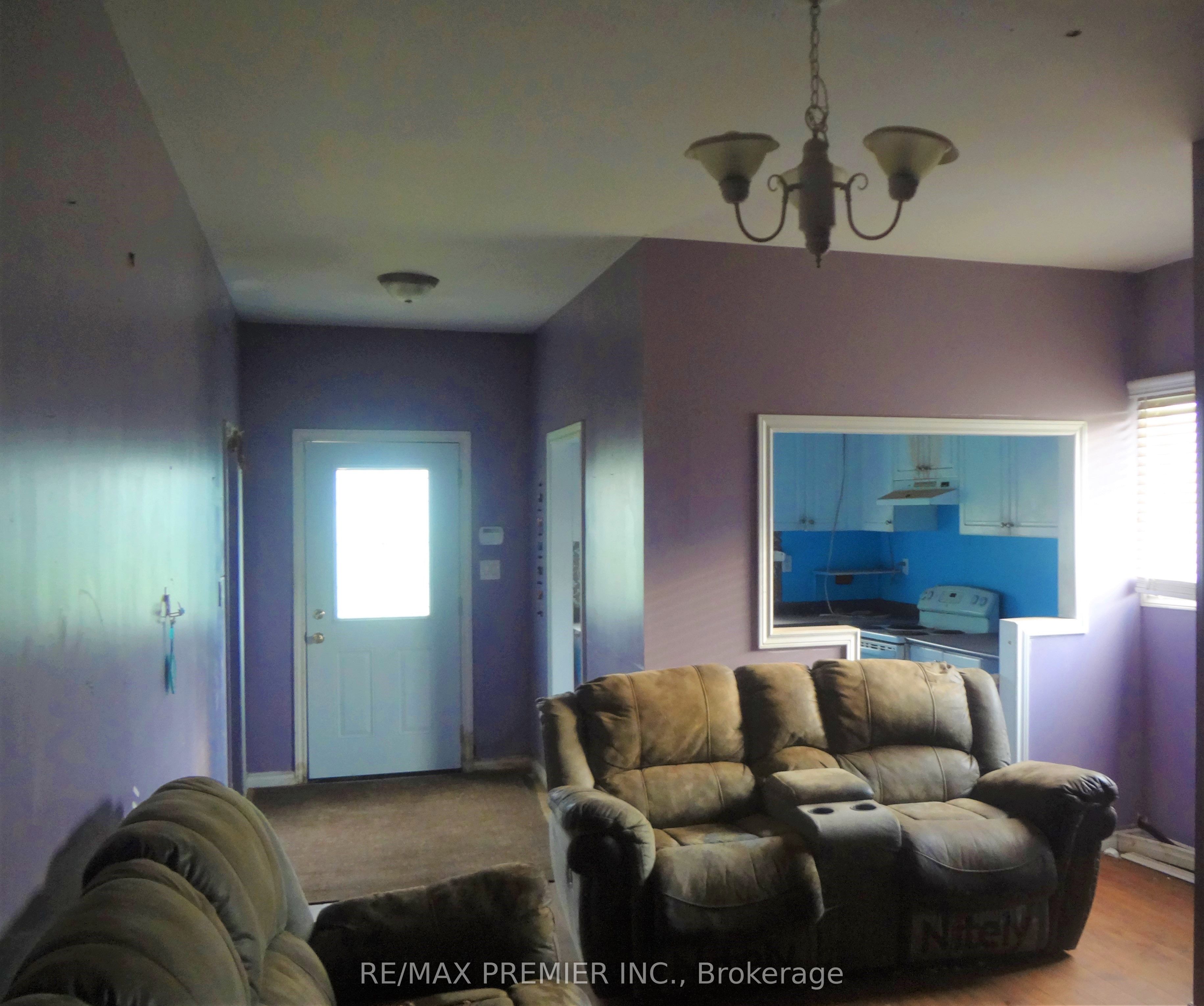 33 Main Street Property Photo 8