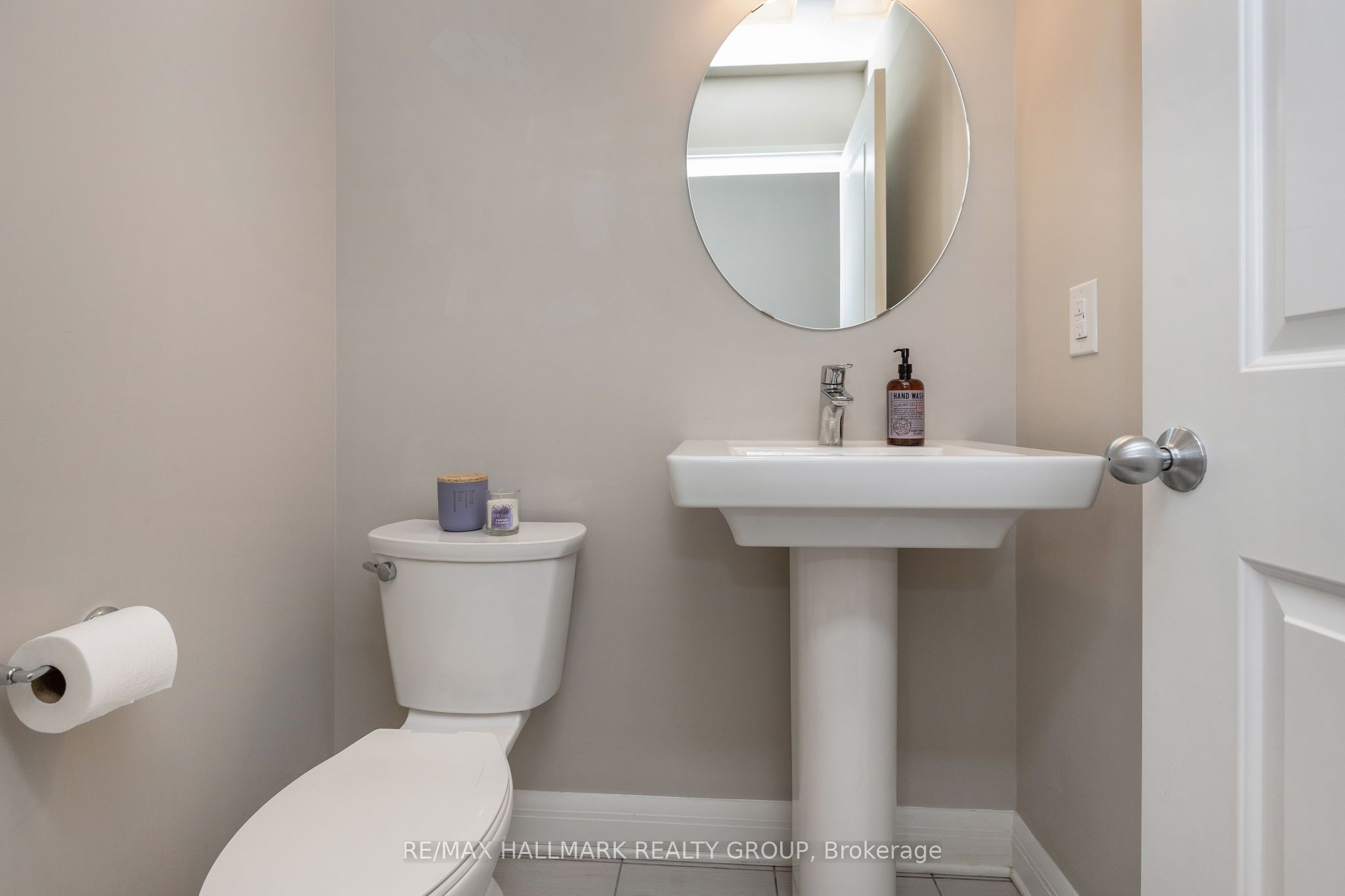 454 Kilspindie Ridge Property Photo 8
