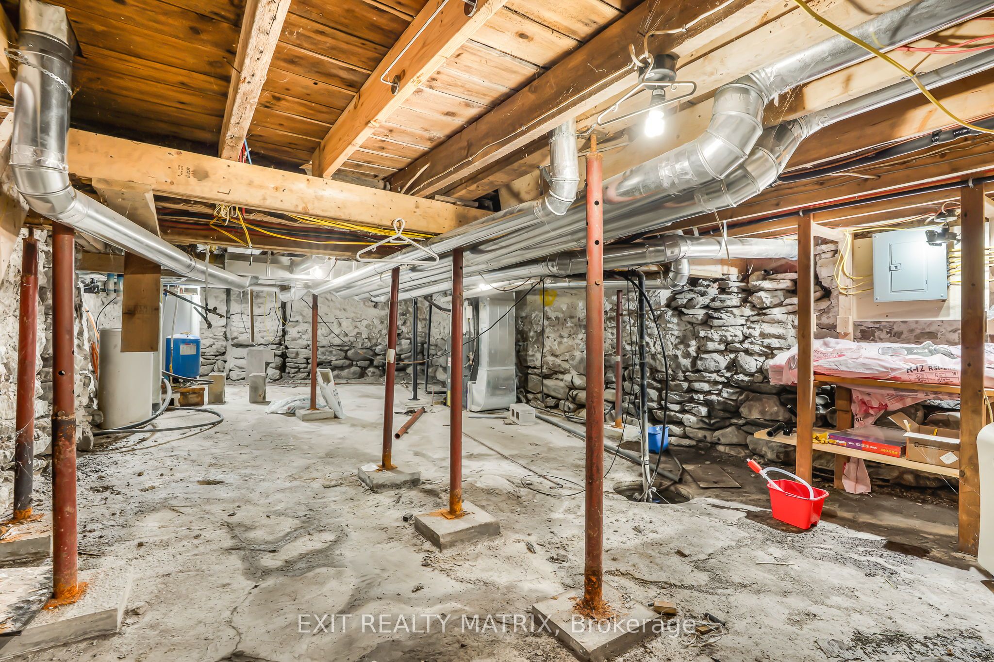 32 Cockburn Street Property Photo 24