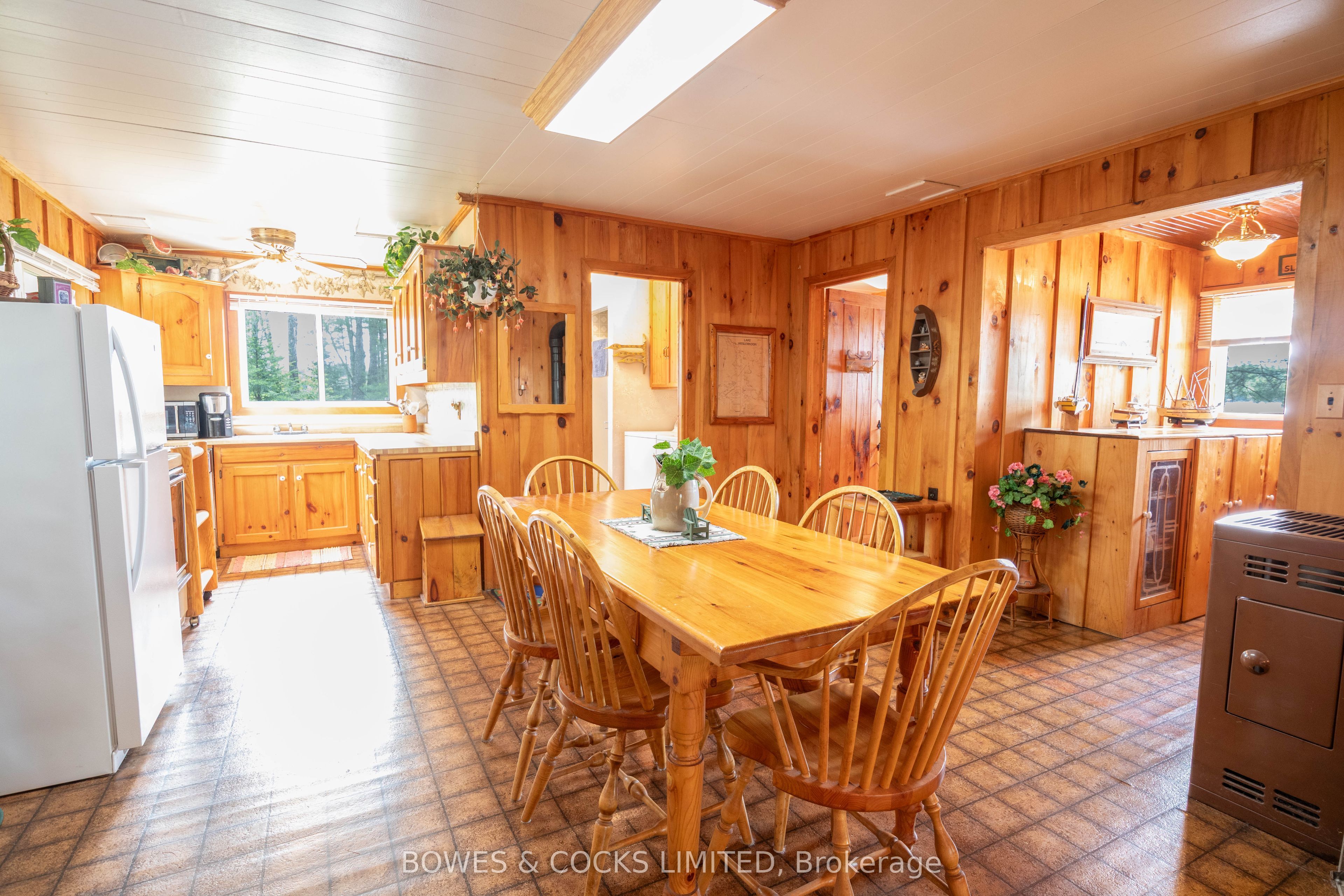 461 Weslemkoon Lake Property Photo 18
