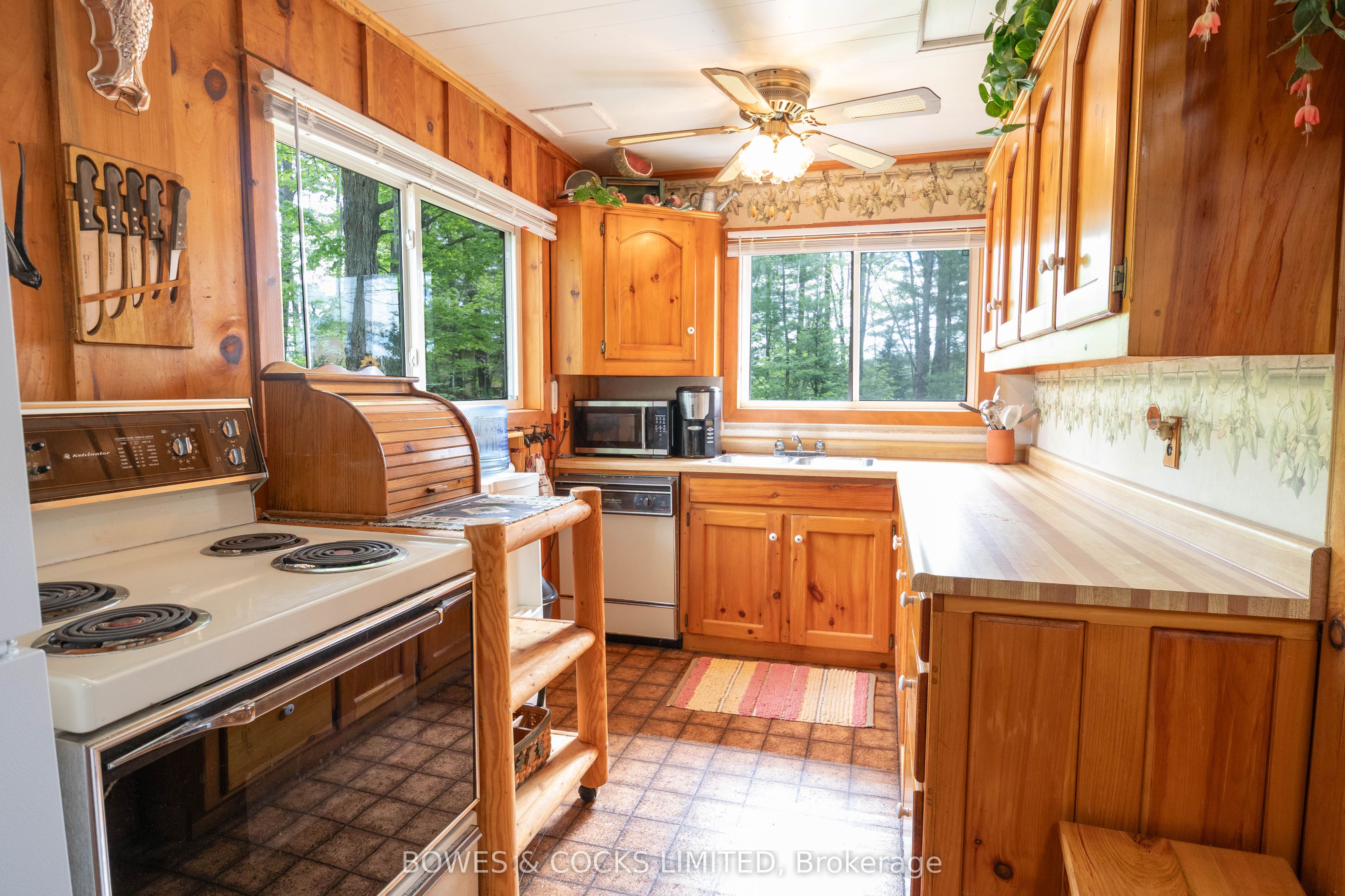 461 Weslemkoon Lake Property Photo 21