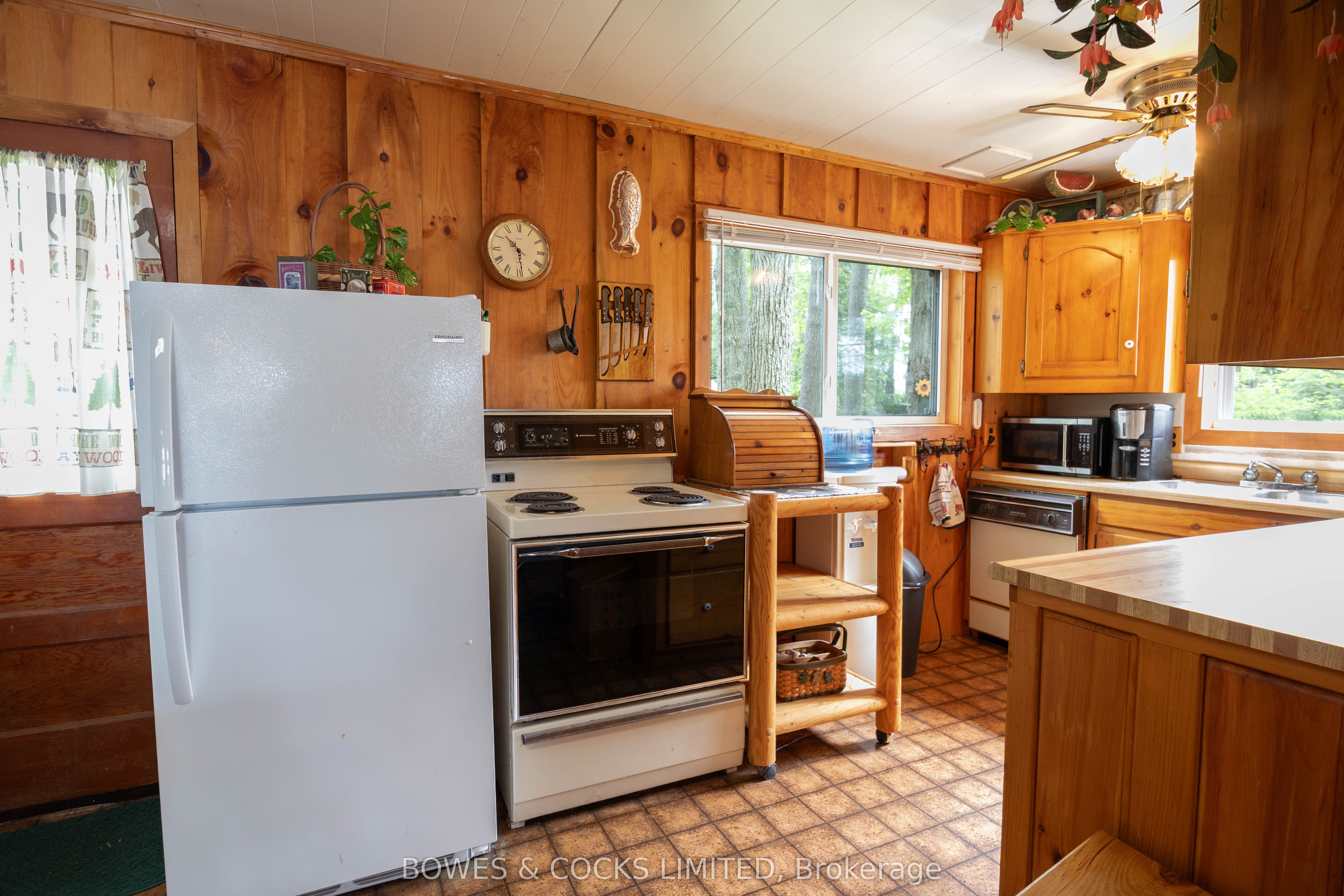 461 Weslemkoon Lake Property Photo 22
