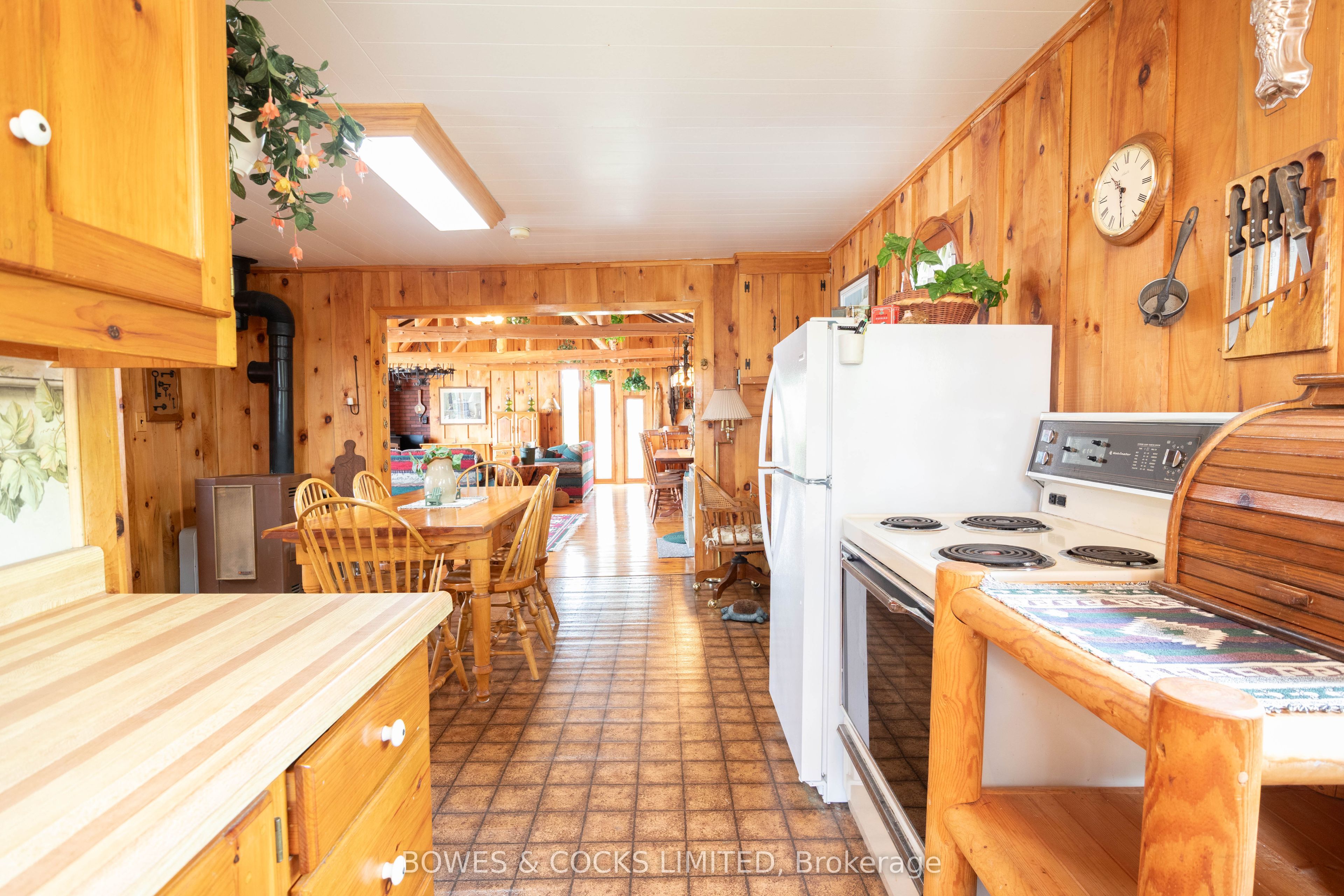 461 Weslemkoon Lake Property Photo 24