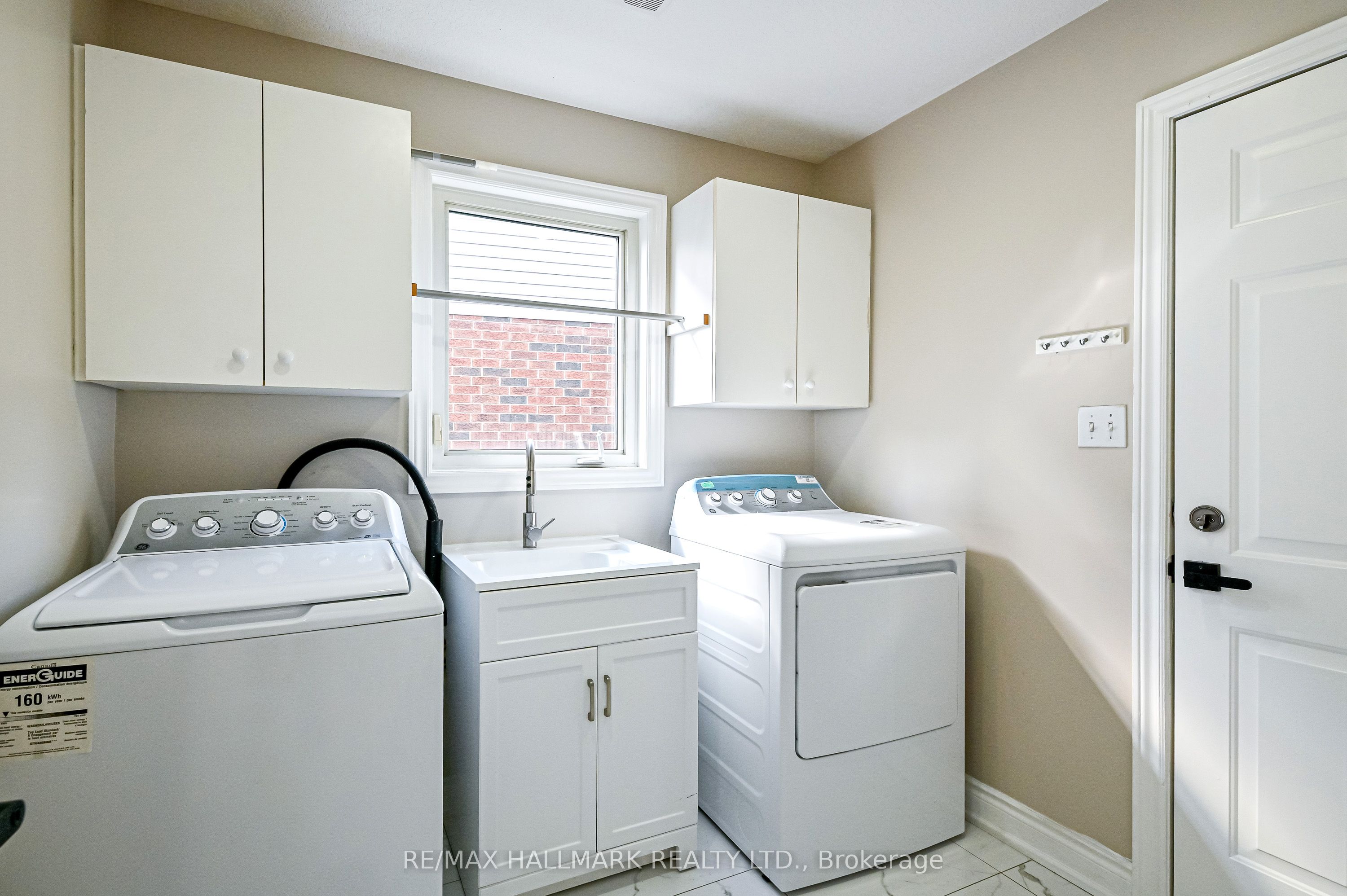 103 Winifred Street Property Photo 14