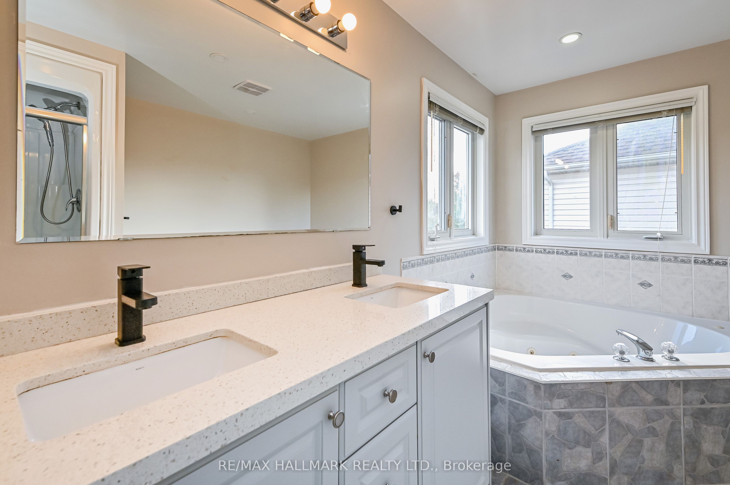 103 Winifred Street Property Photo 27