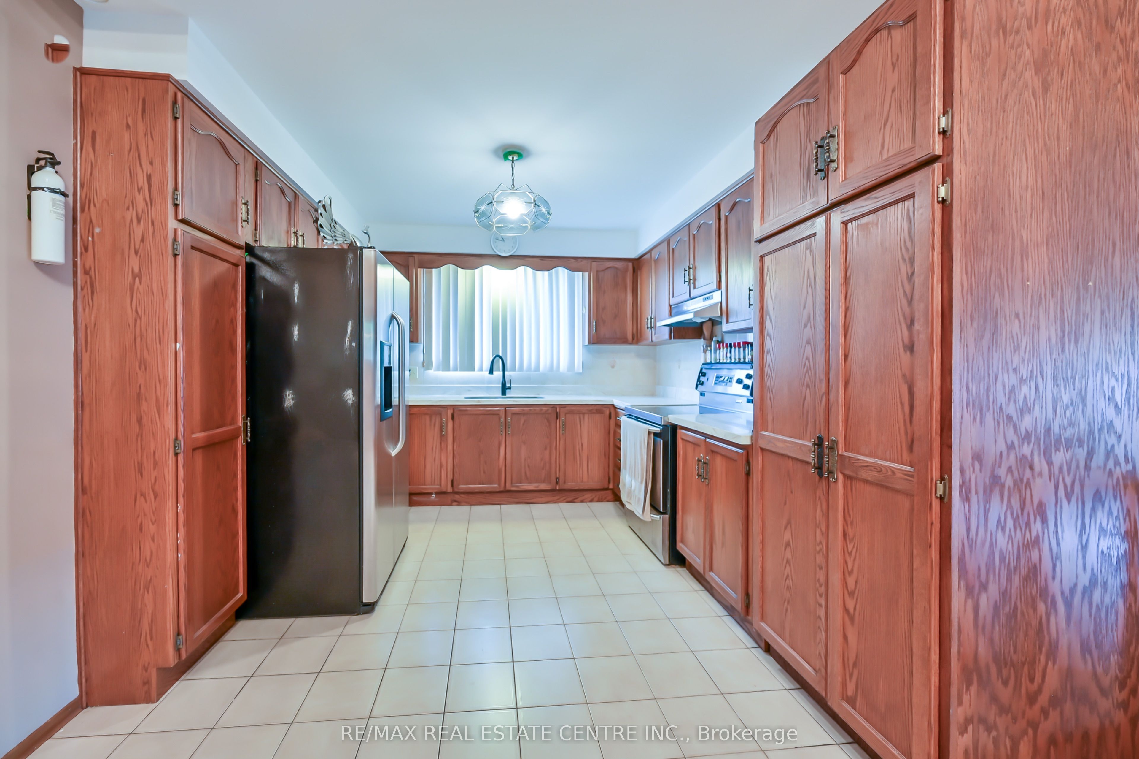 30 Goldcrest Drive Property Photo 12