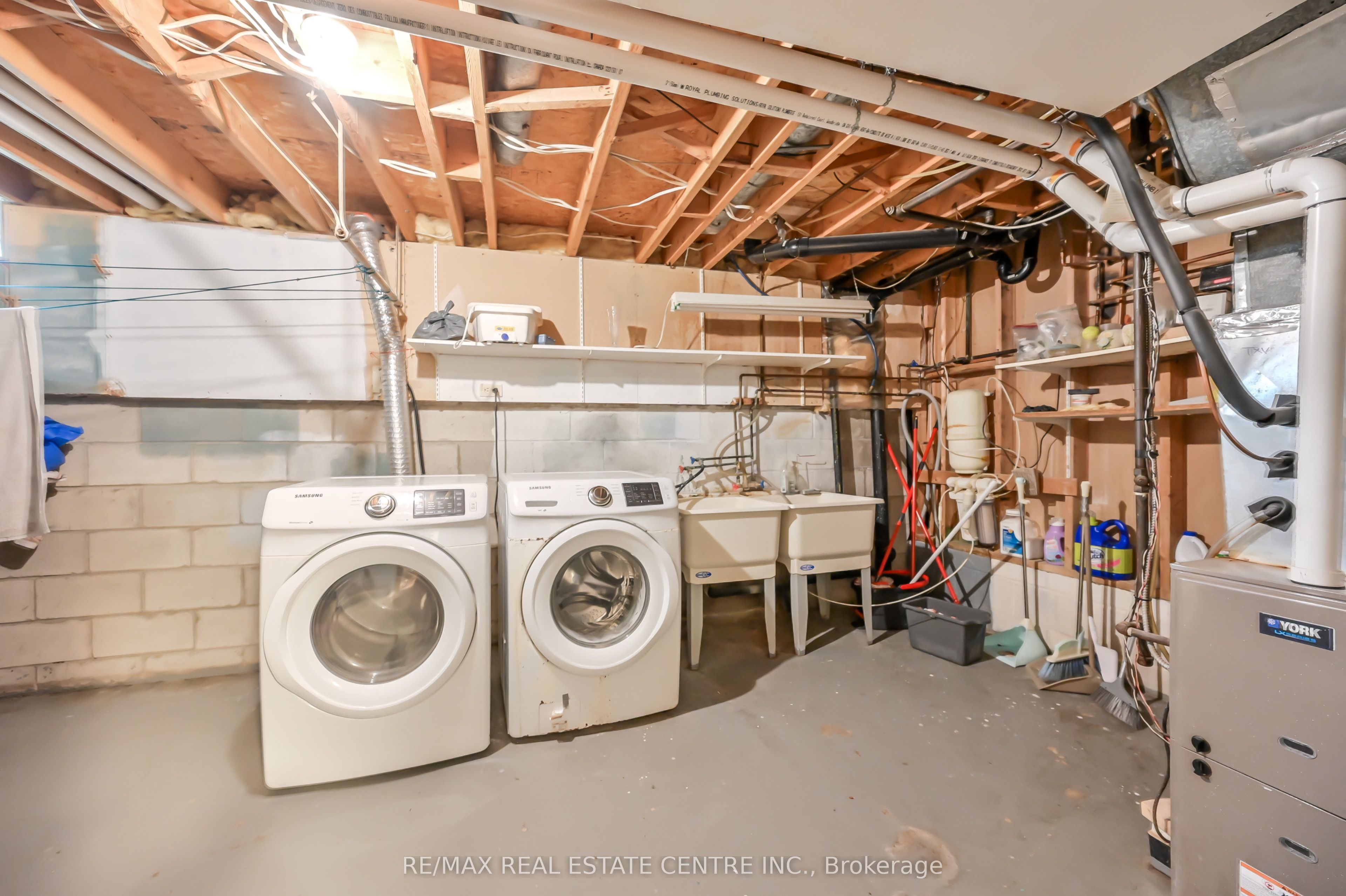 30 Goldcrest Drive Property Photo 33