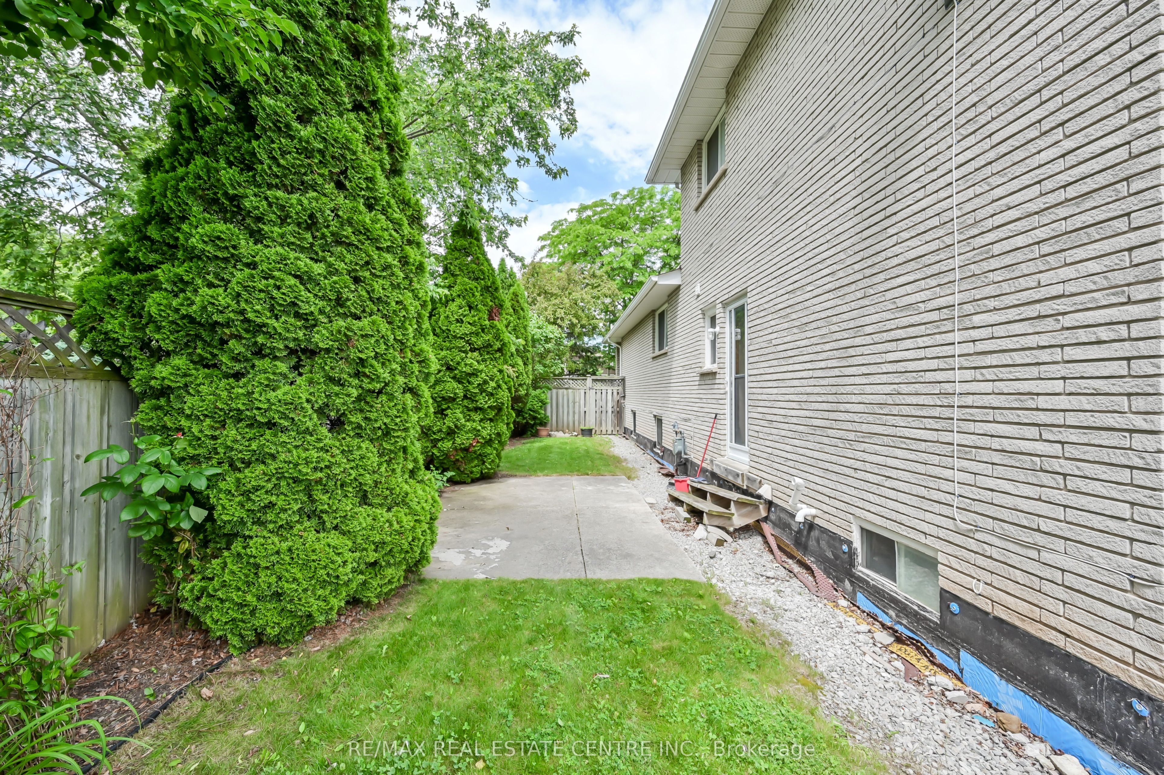 30 Goldcrest Drive Property Photo 36