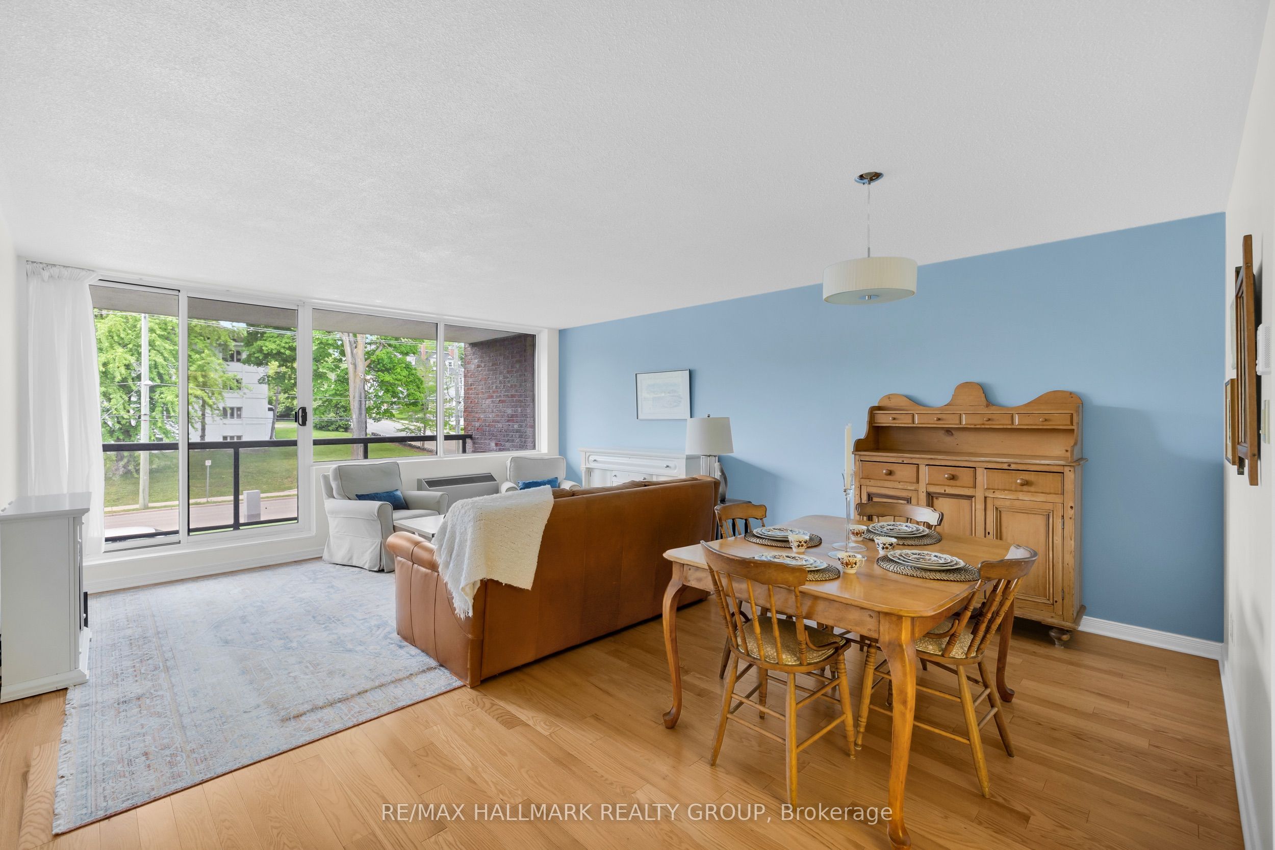 55 Water Street E 405 Property Photo 9