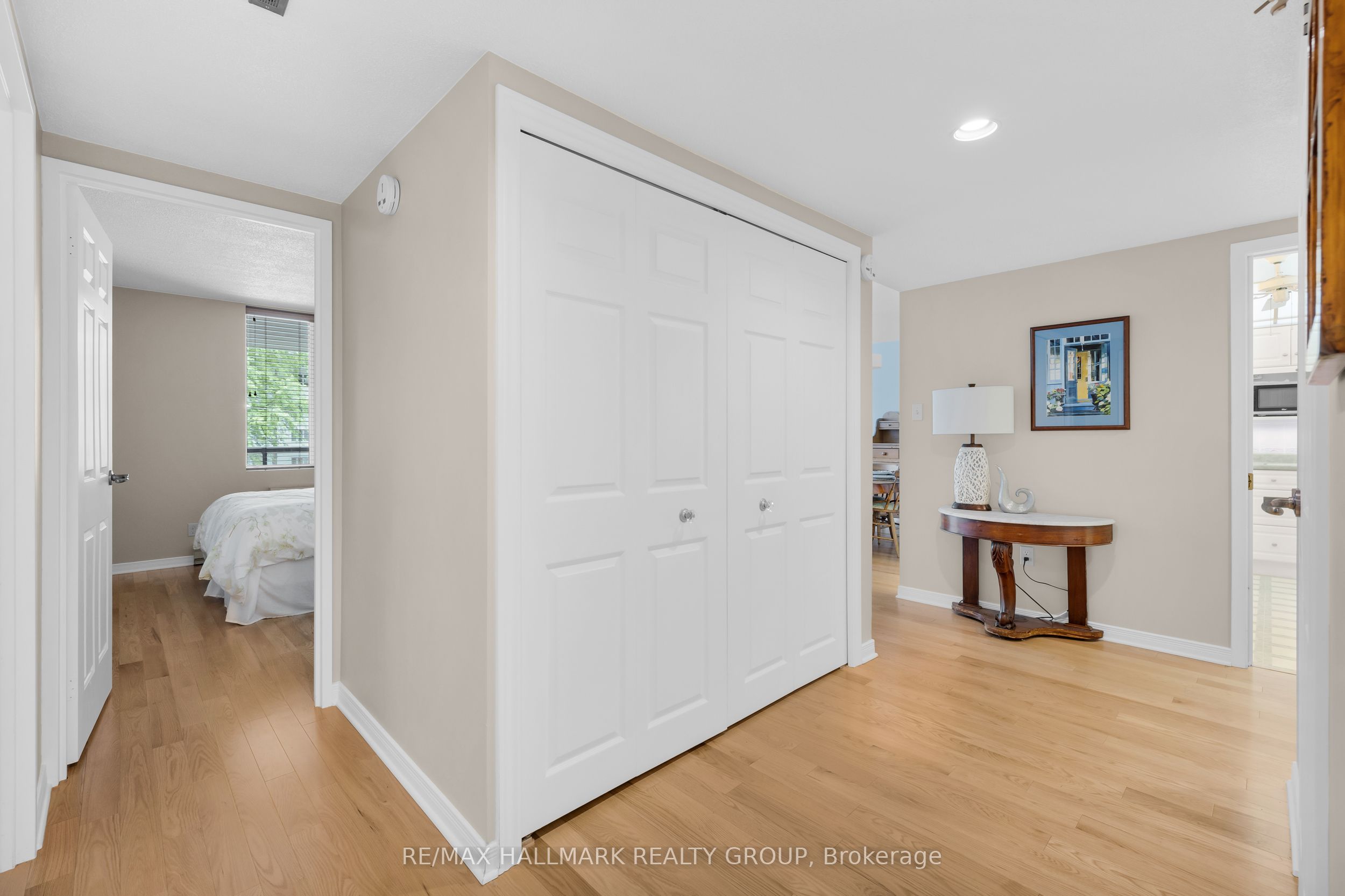 55 Water Street E 405 Property Photo 26