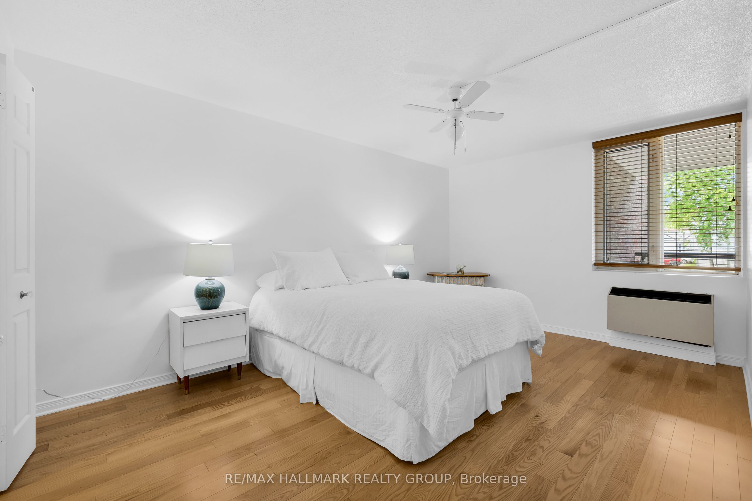 55 Water Street E 405 Property Photo 28