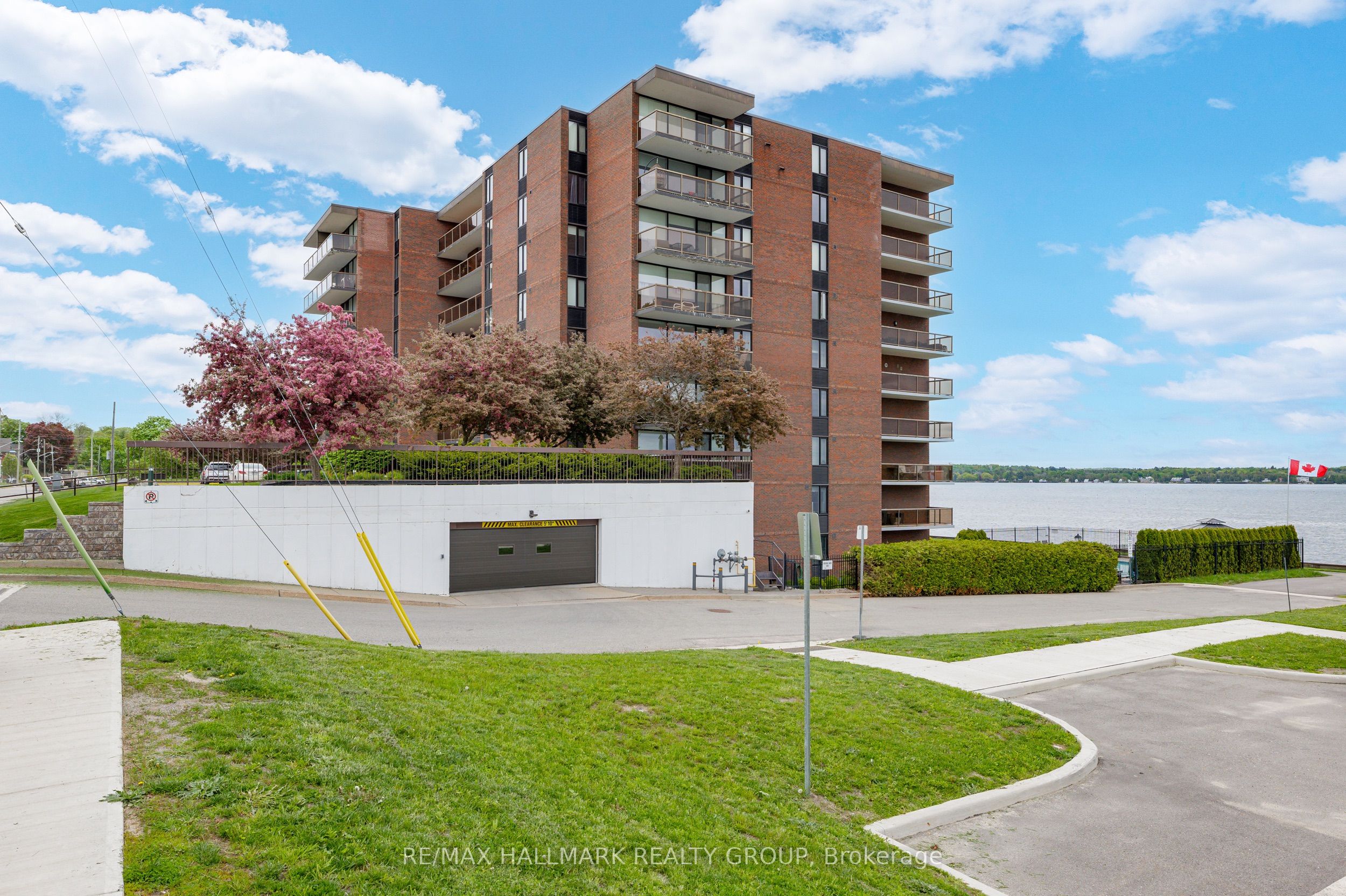 55 Water Street E 405 Property Photo 42