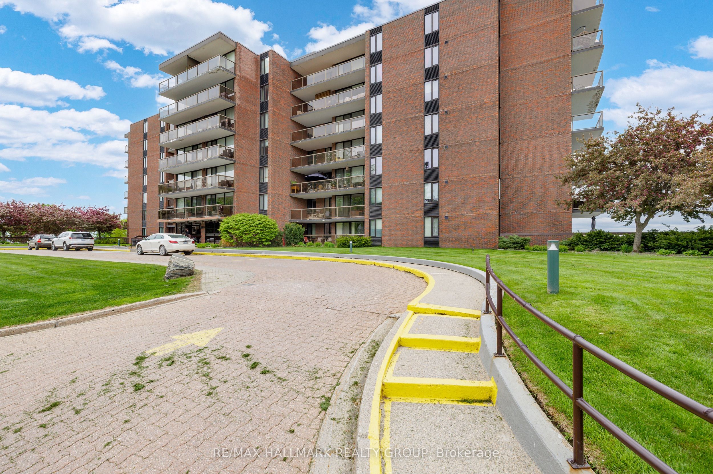 55 Water Street E 405 Property Photo 43