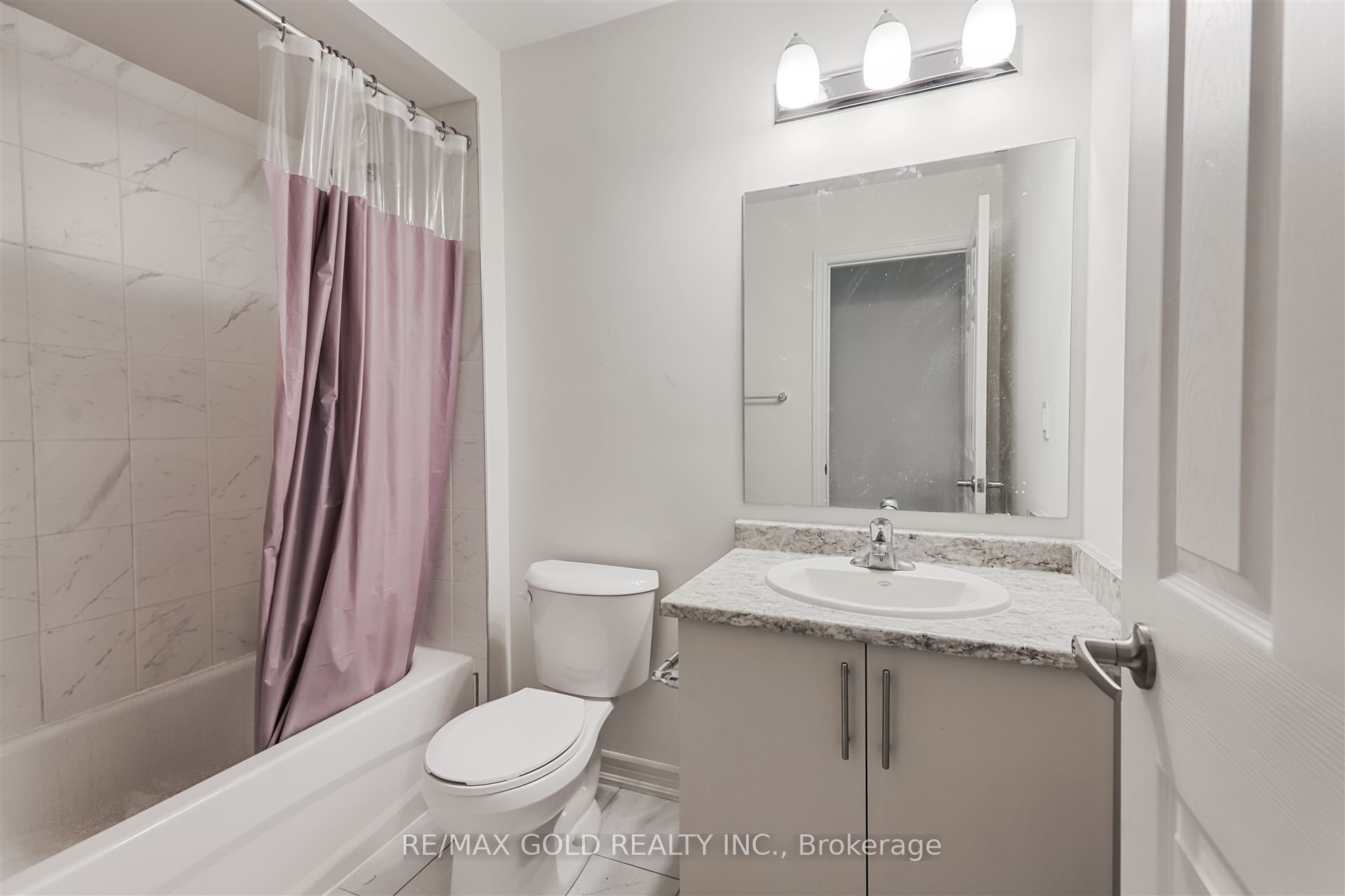 76 Prest Way Property Photo 7