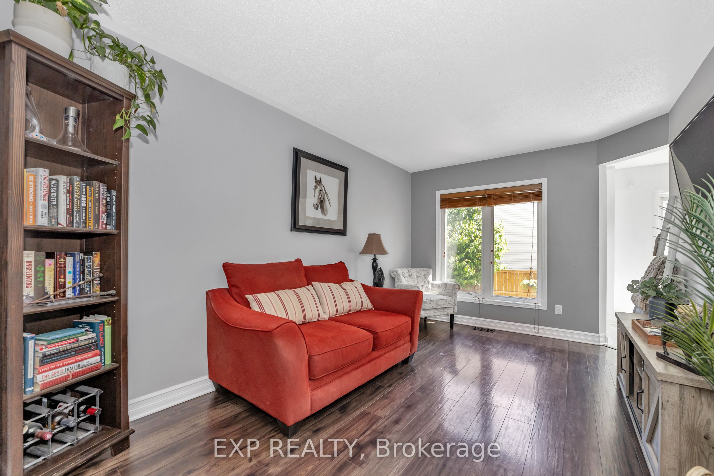 232 Meadowbreeze Drive Property Photo 7