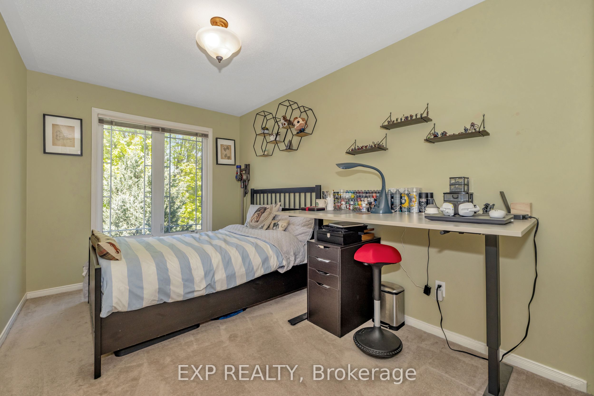 232 Meadowbreeze Drive Property Photo 19