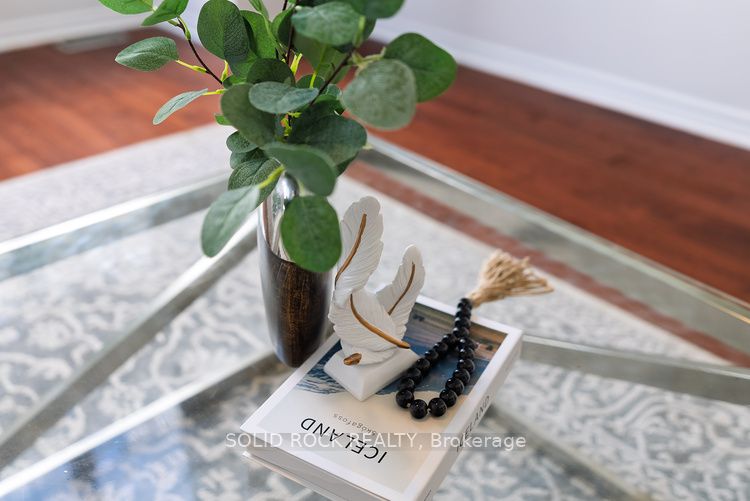 531 Bretby Crescent Property Photo 8