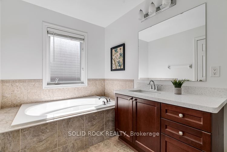 531 Bretby Crescent Property Photo 27