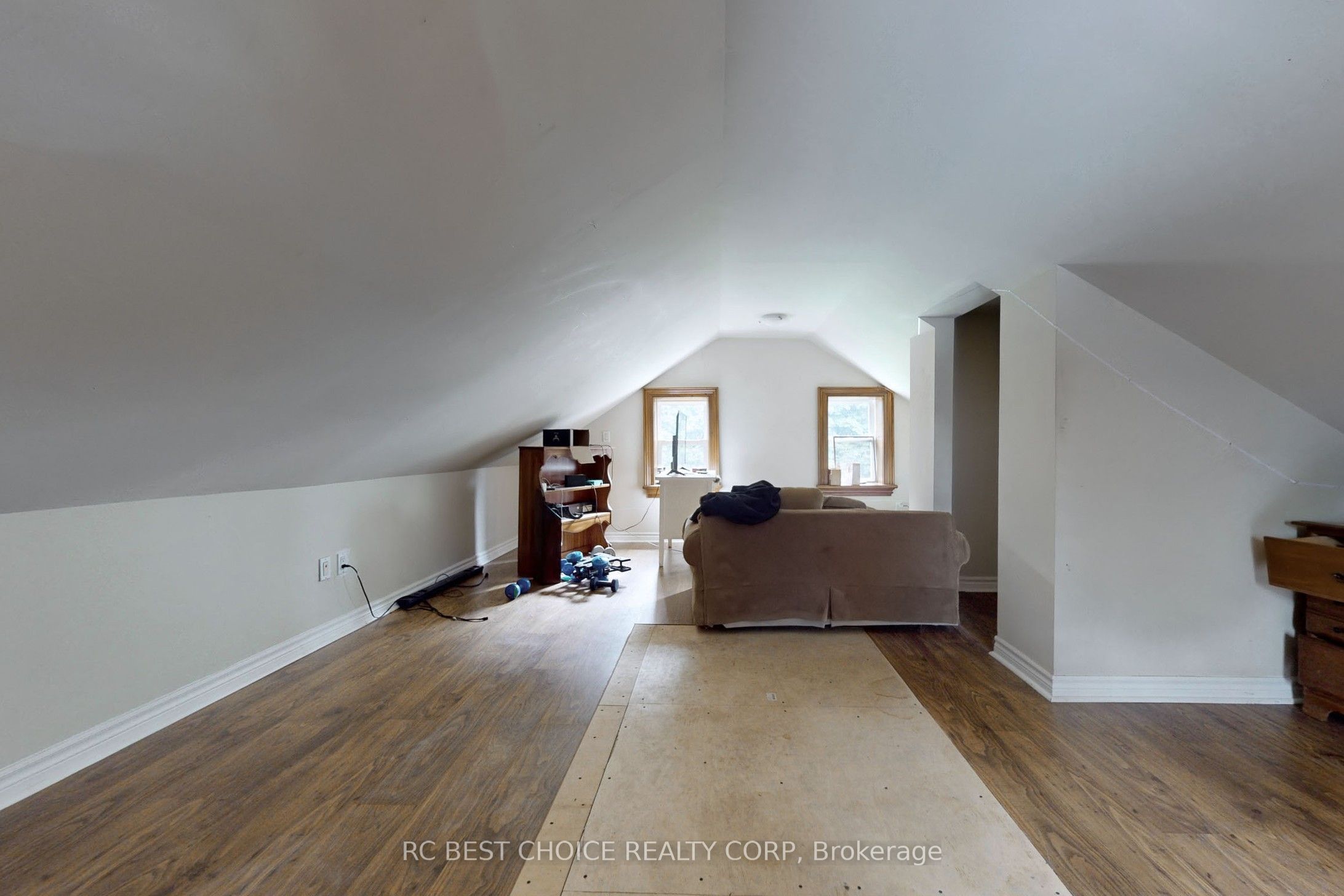 103 Lonsberry Rd Property Photo 12