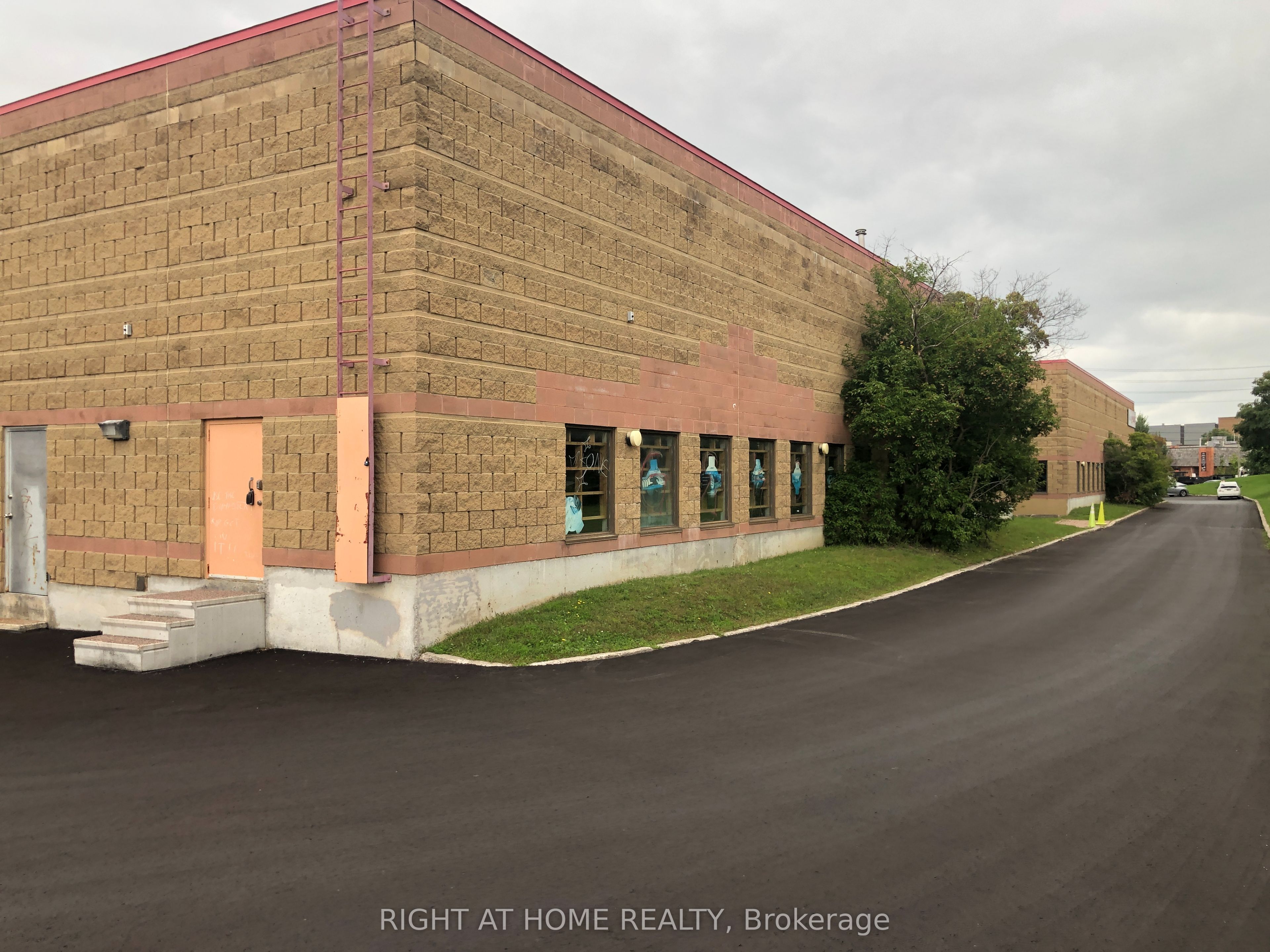 716 Industrial Avenue Property Photo 17