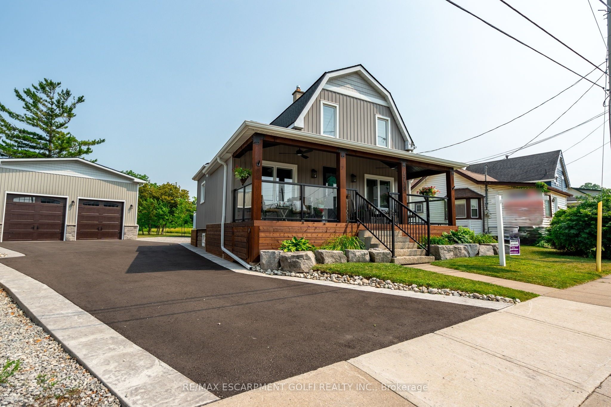4279 East Avenue Property Photo 2