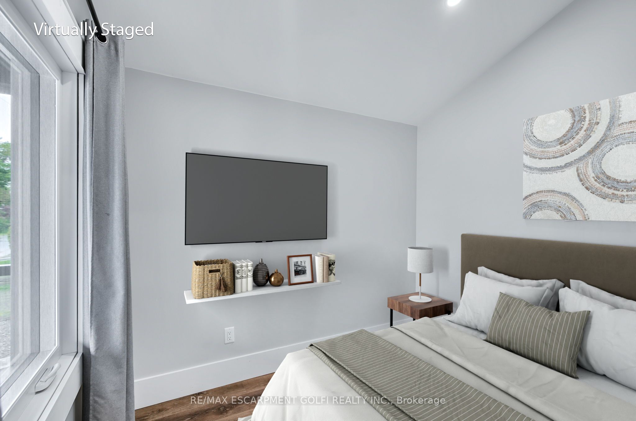 4279 East Avenue Property Photo 7