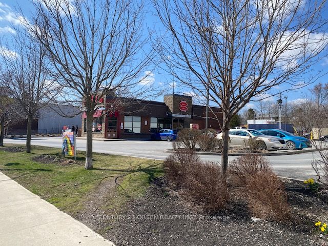 80 Dundas Street E Property Photo 5