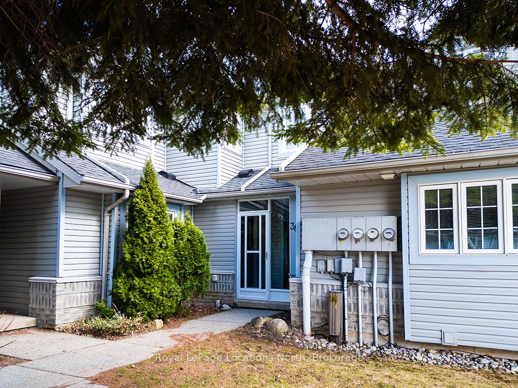 #38 - 146 Settlers Way Property Photo 1