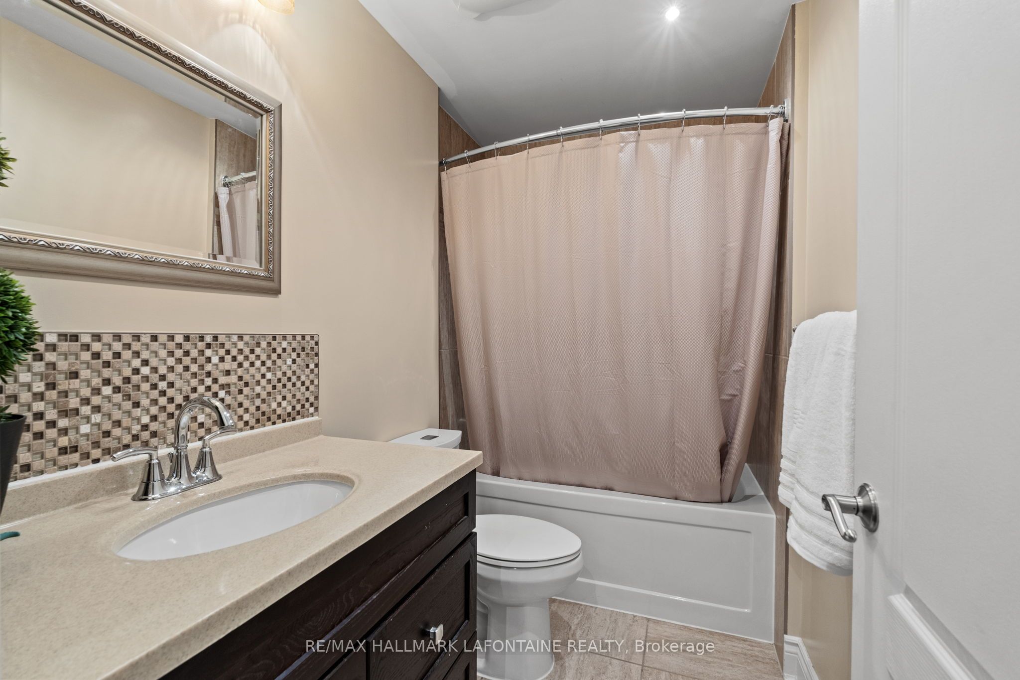 3202 River Rock Avenue Property Photo 33