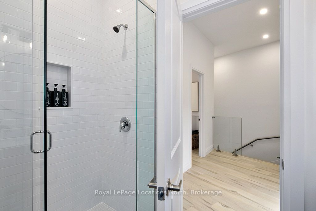 1 Bruce Street N Property Photo 39