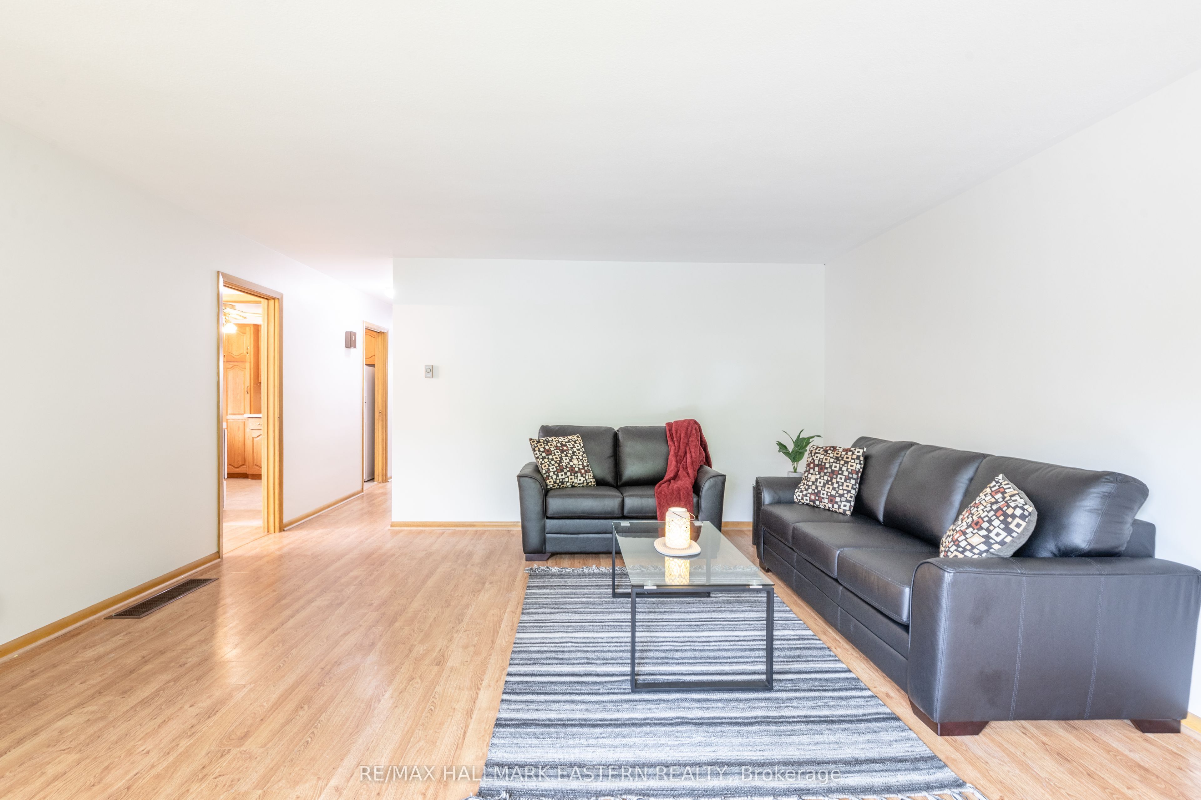66 Doxsee Avenue N Property Photo 6