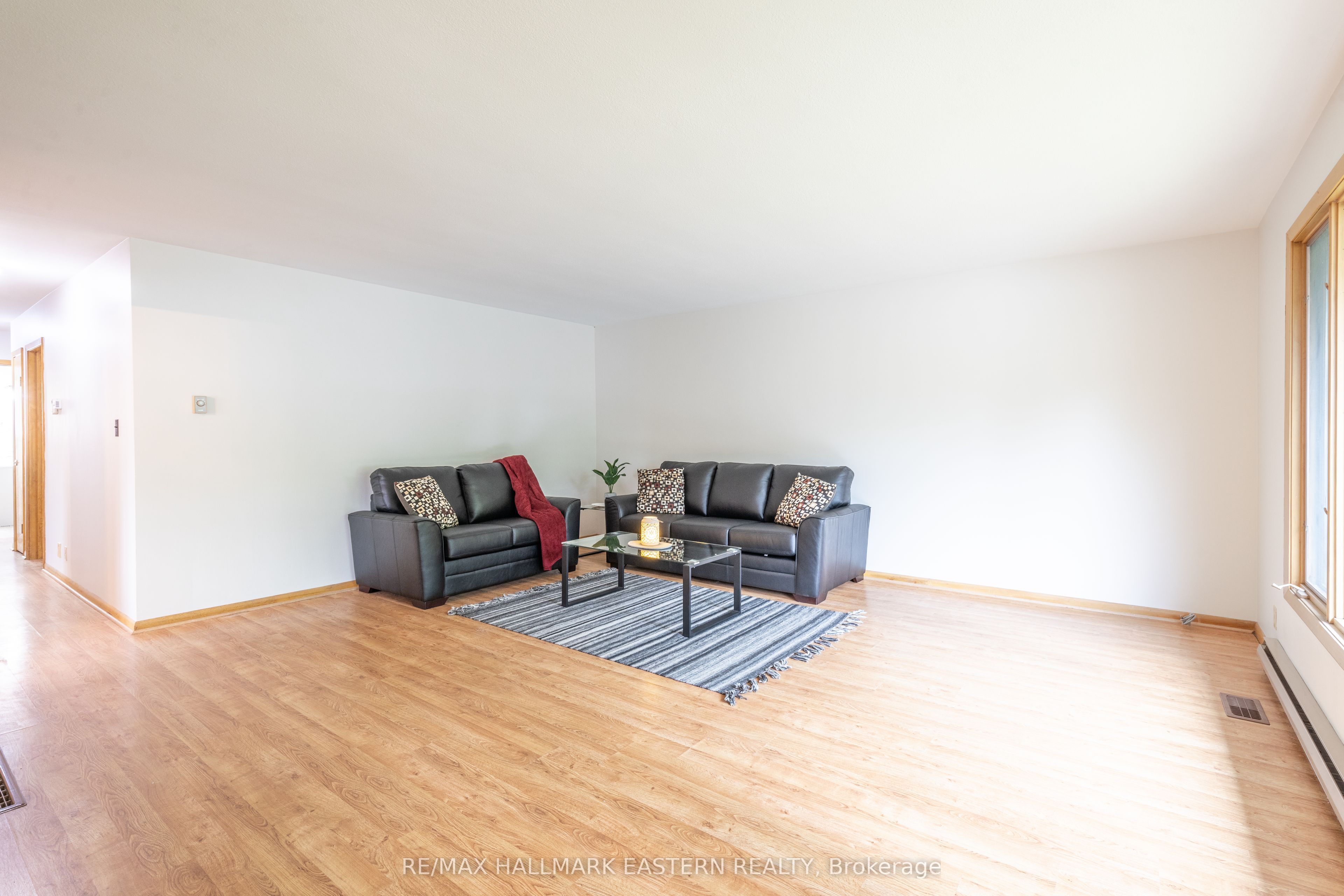 66 Doxsee Avenue N Property Photo 8