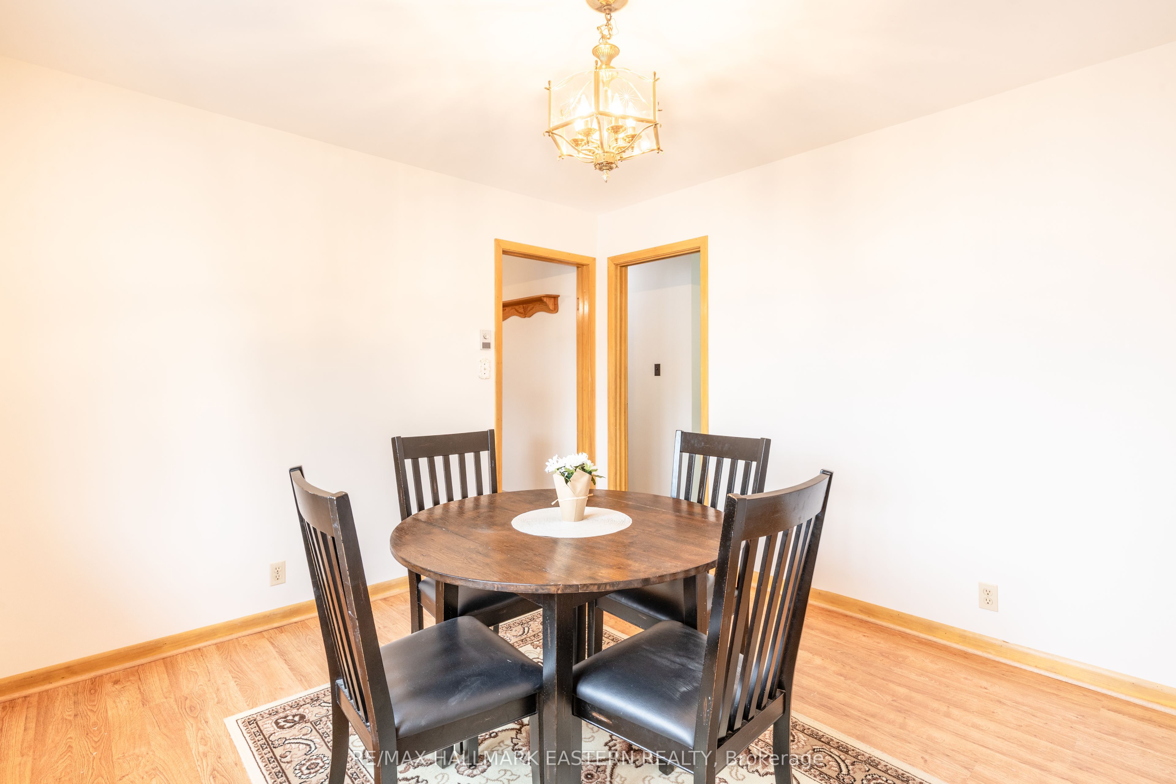 66 Doxsee Avenue N Property Photo 11