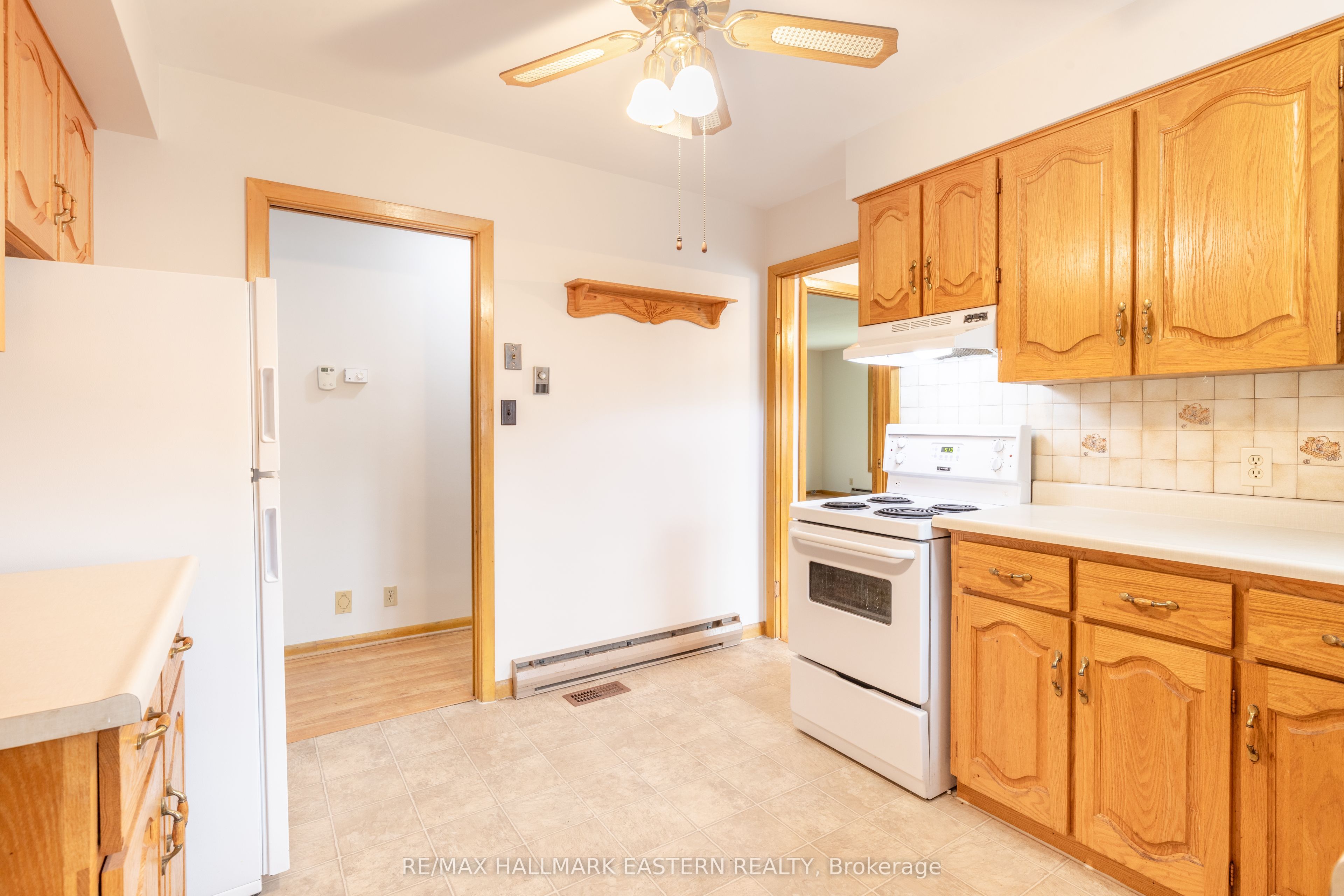 66 Doxsee Avenue N Property Photo 14