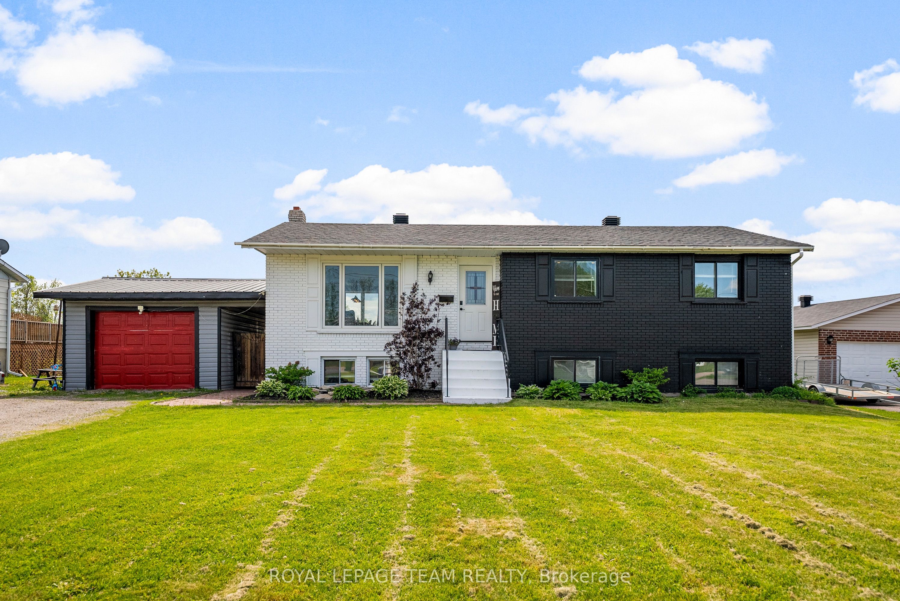 40 Meadowbrook Drive Property Photo 1