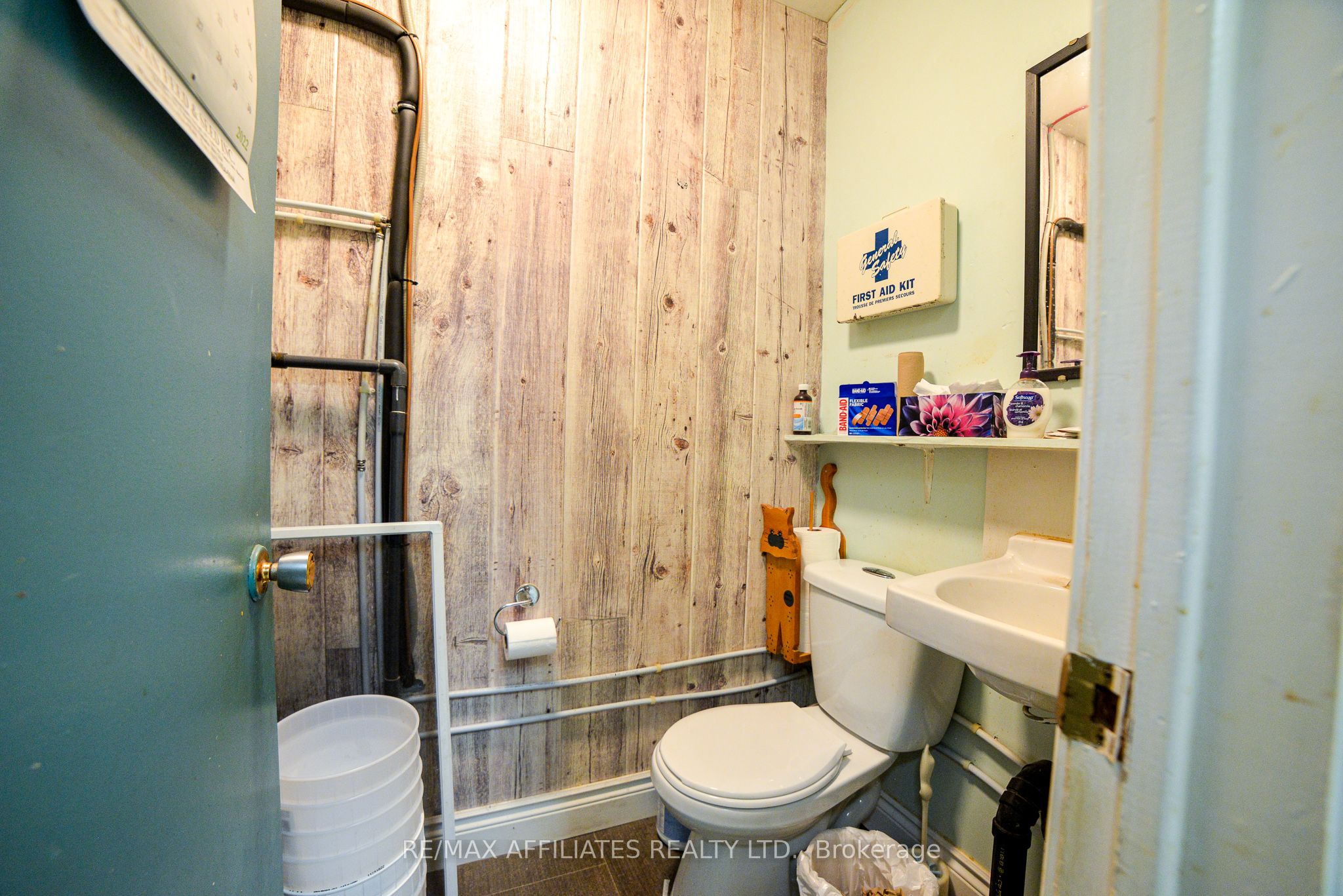 111 Waba Rd Property Photo 12