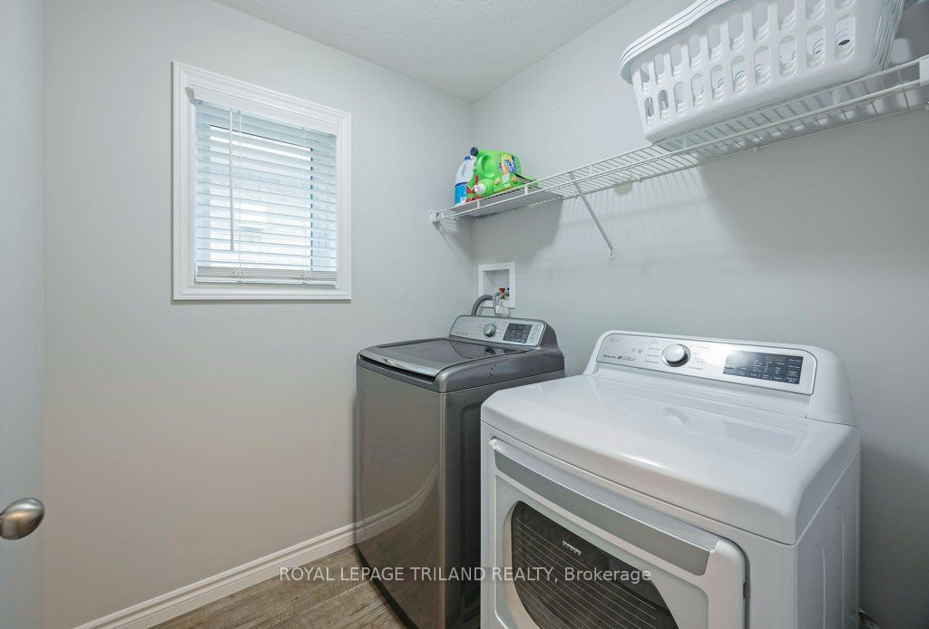27 Foxtail Lane Property Photo 9