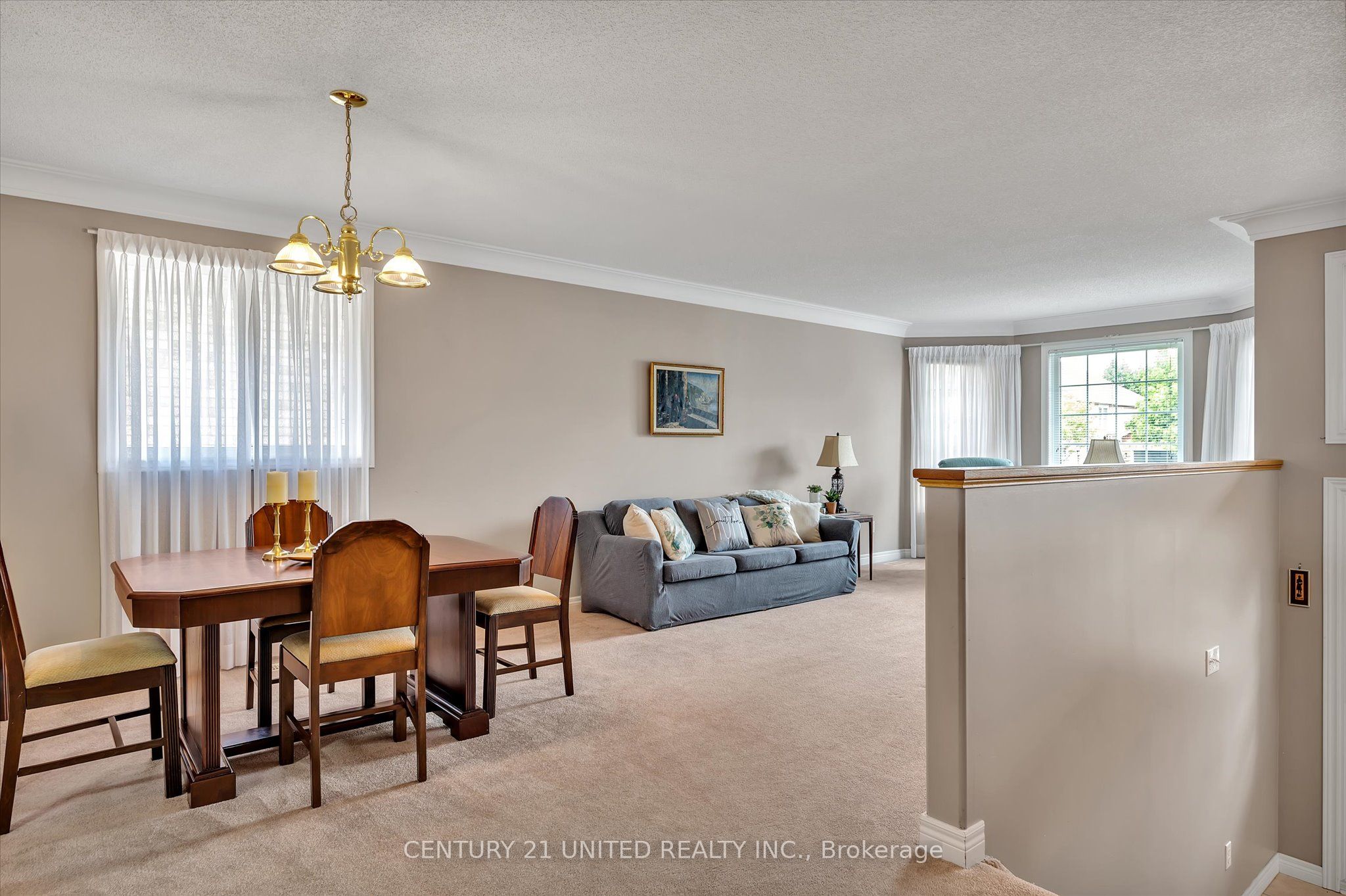 1329 White Crescent Property Photo 6