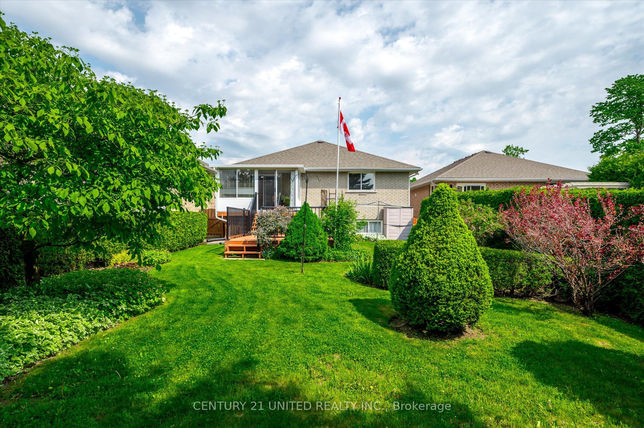 1329 White Crescent Property Photo 21