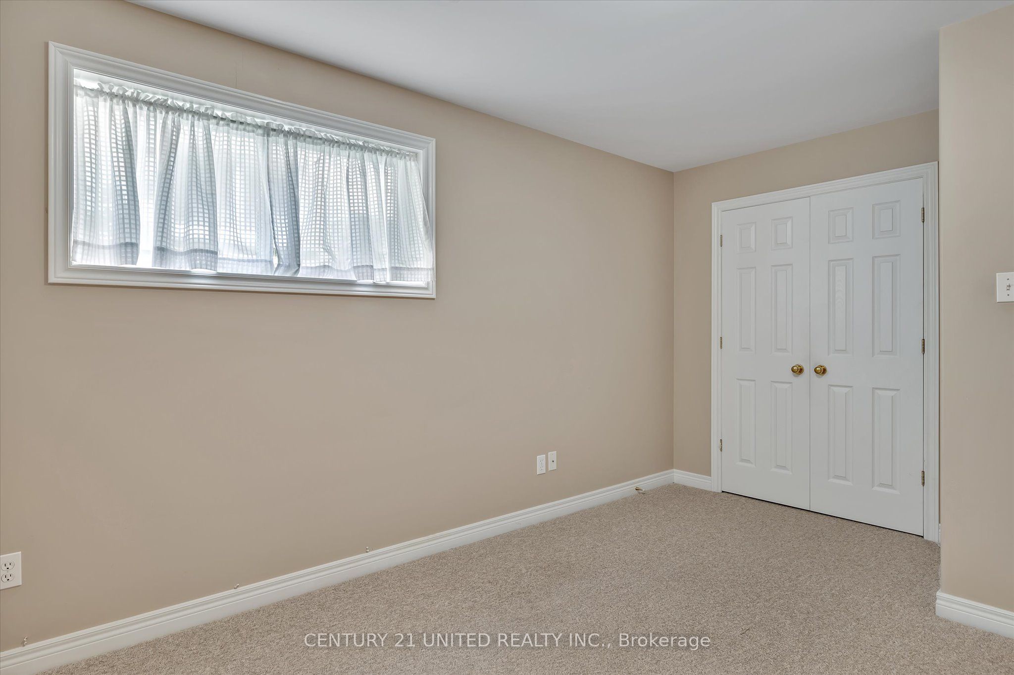 1329 White Crescent Property Photo 40