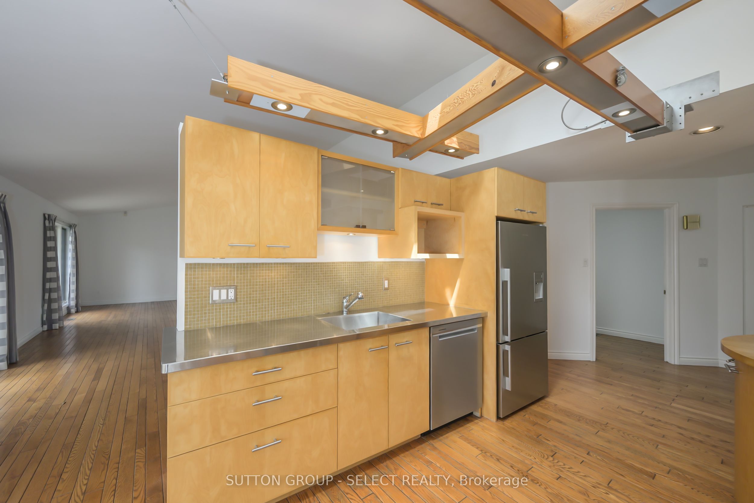 #5 - 10 Mackellar Avenue Property Photo 17